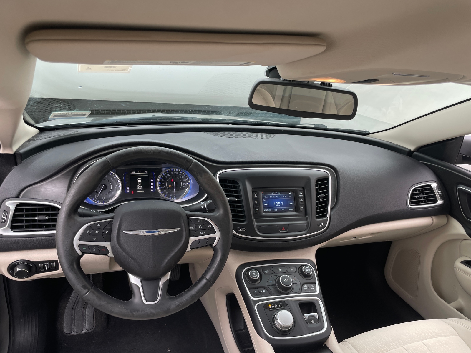 Thumbnail: 2015 Chrysler 200 - 3