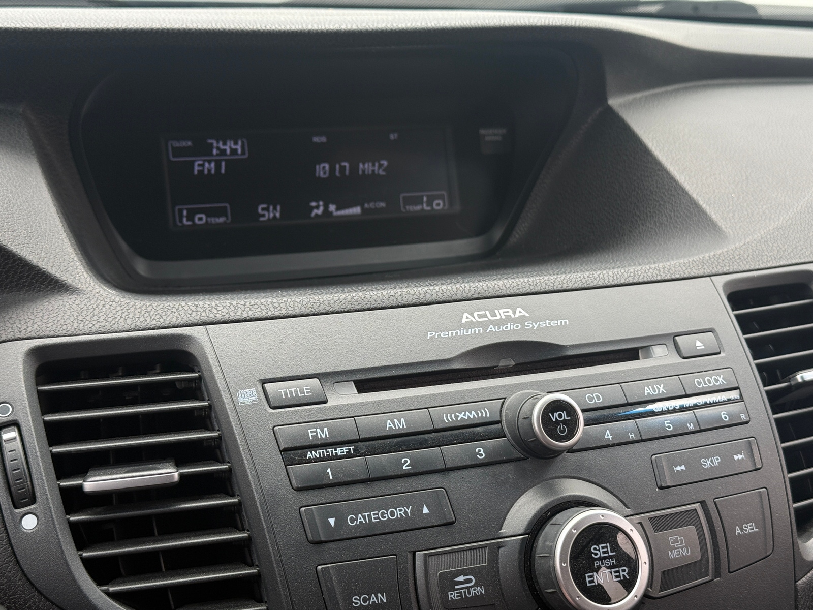 Thumbnail: 2013 Acura TSX - 3