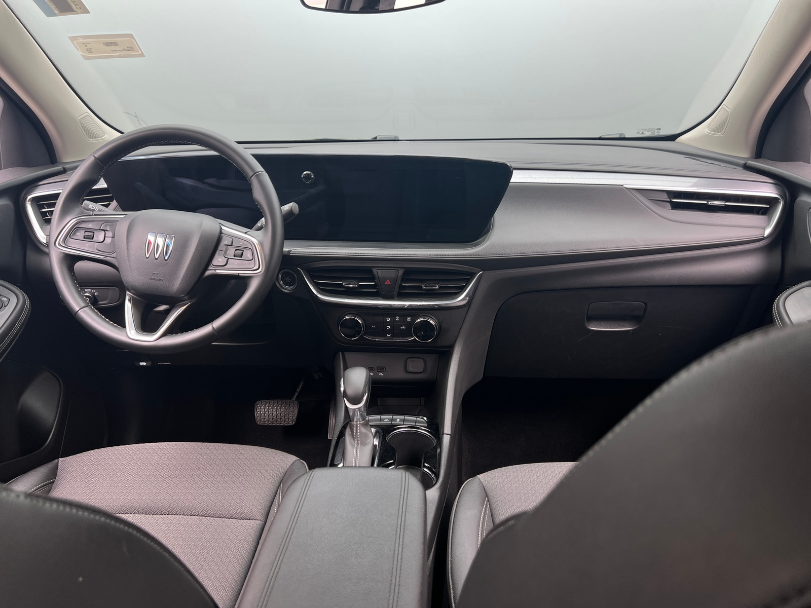 Thumbnail: 2025 Buick Encore GX - 2