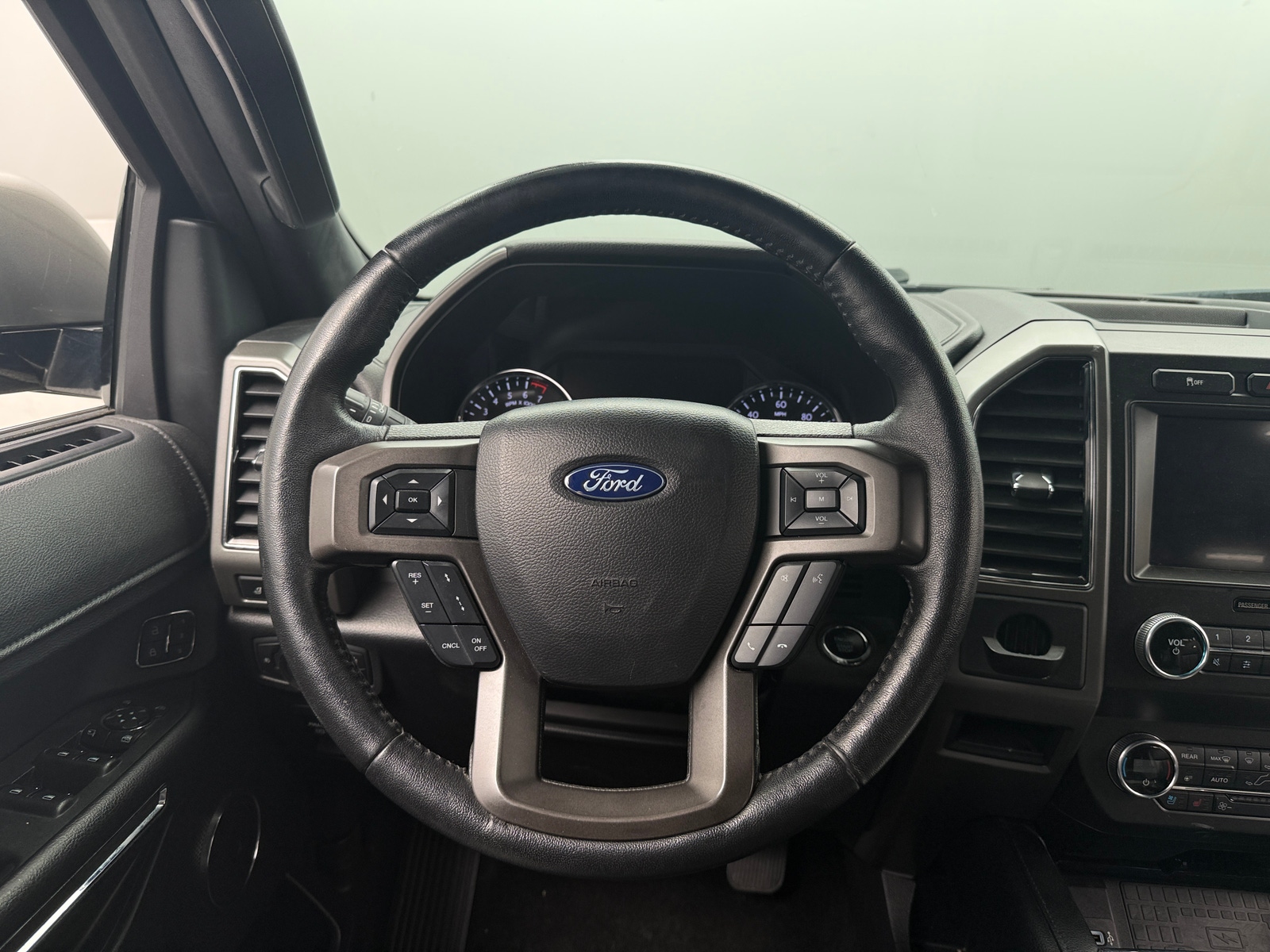 Thumbnail: 2019 Ford Expedition - 5