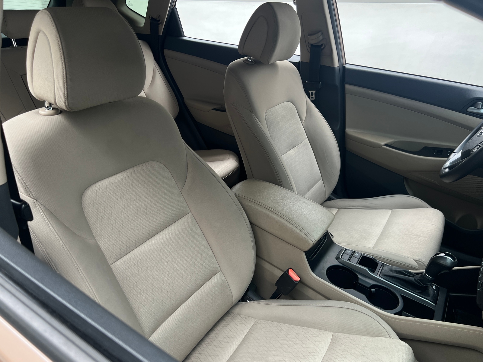 Thumbnail: 2016 Hyundai Tucson - 2