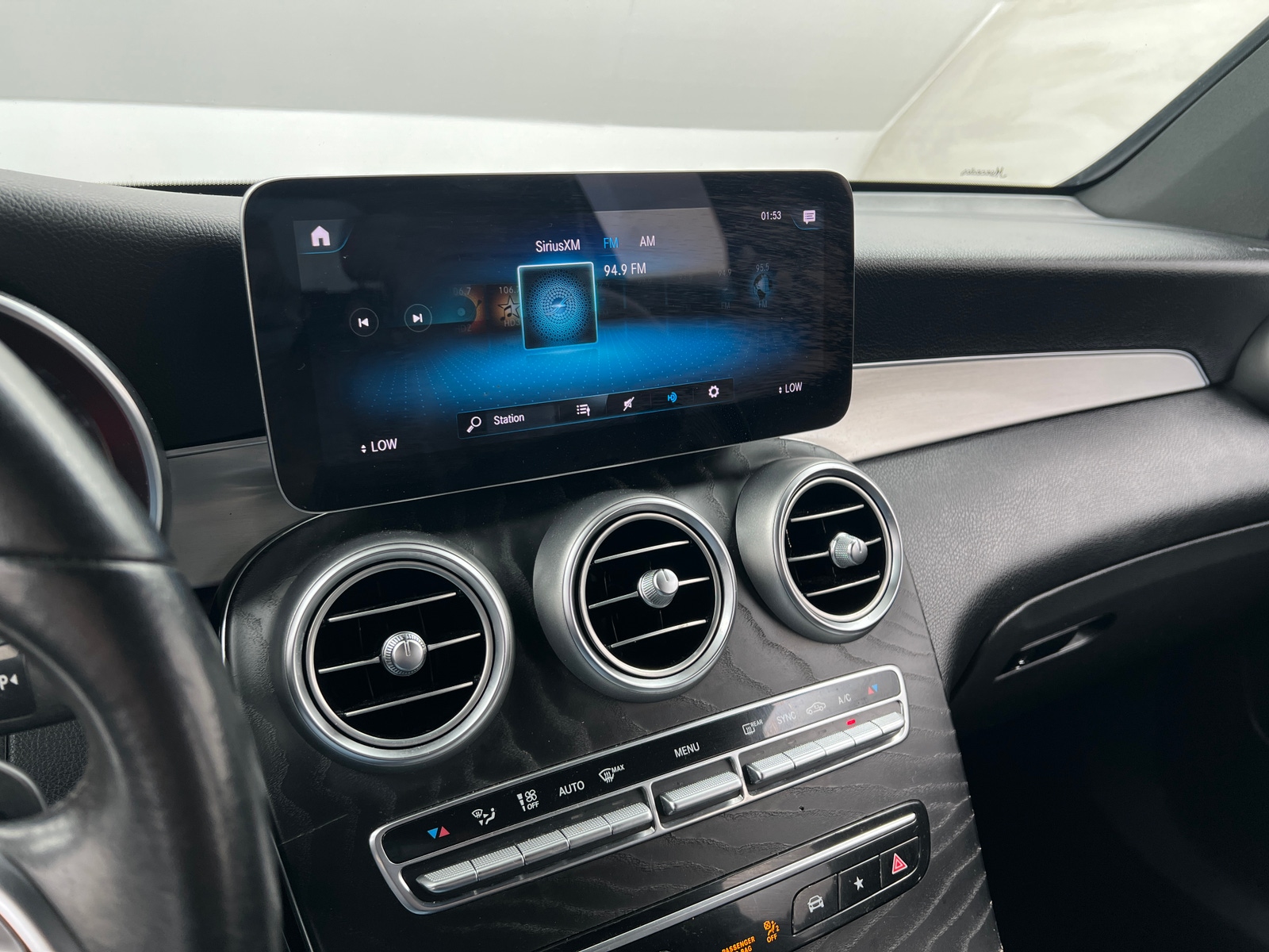 Thumbnail: 2021 Mercedes-Benz GLC - 3