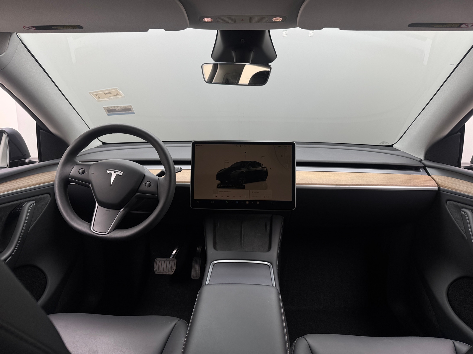 Thumbnail: 2025 Tesla Model Y - 2
