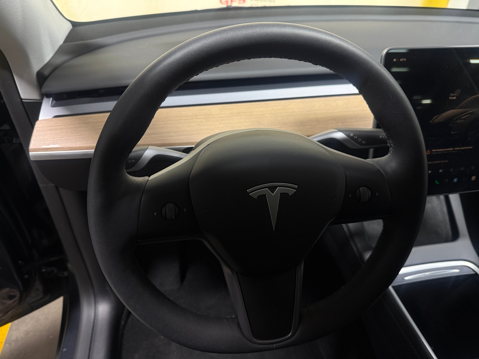 Thumbnail: 2025 Tesla Model Y - 4