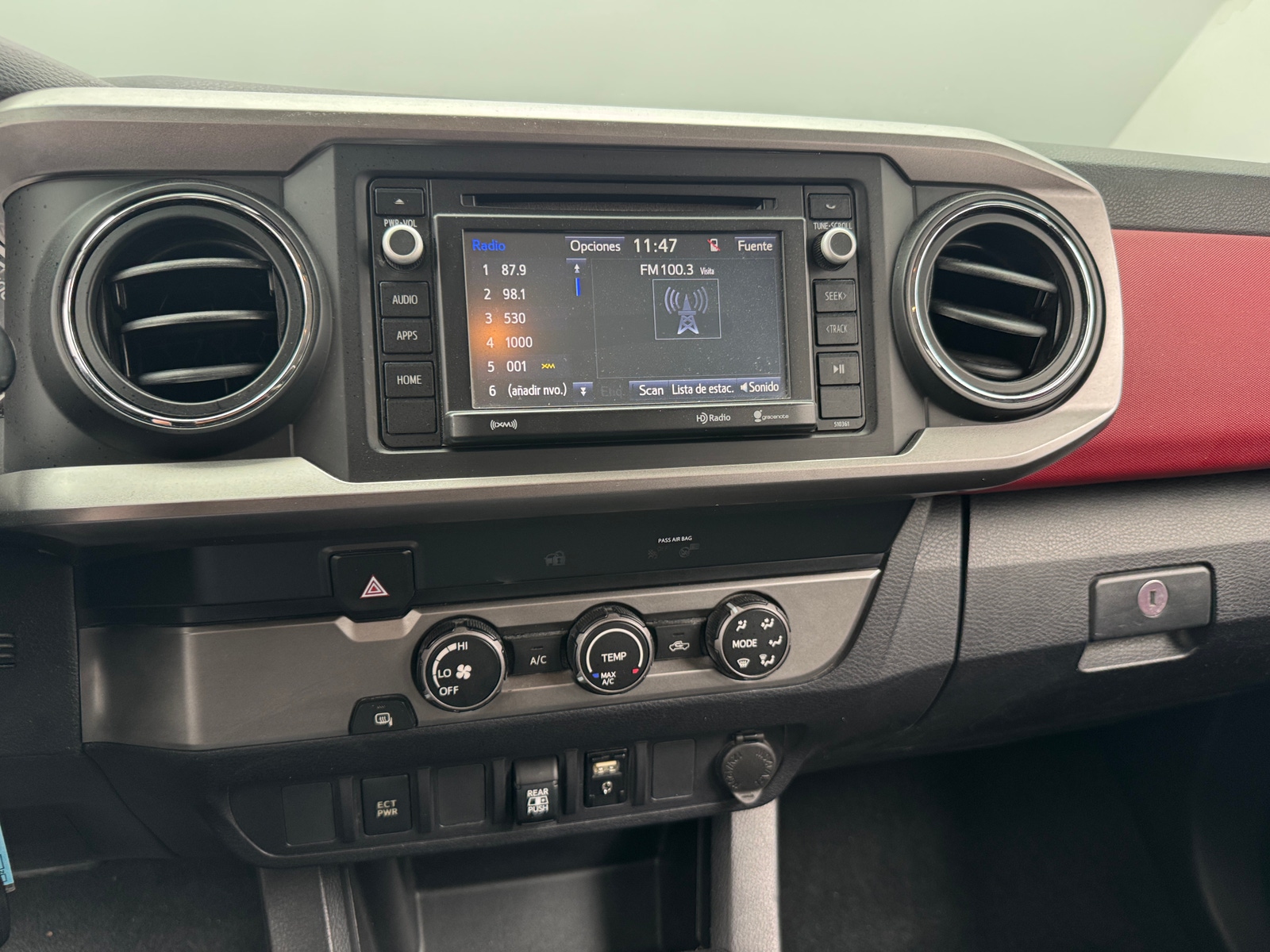 Thumbnail: 2019 Toyota Tacoma - 4