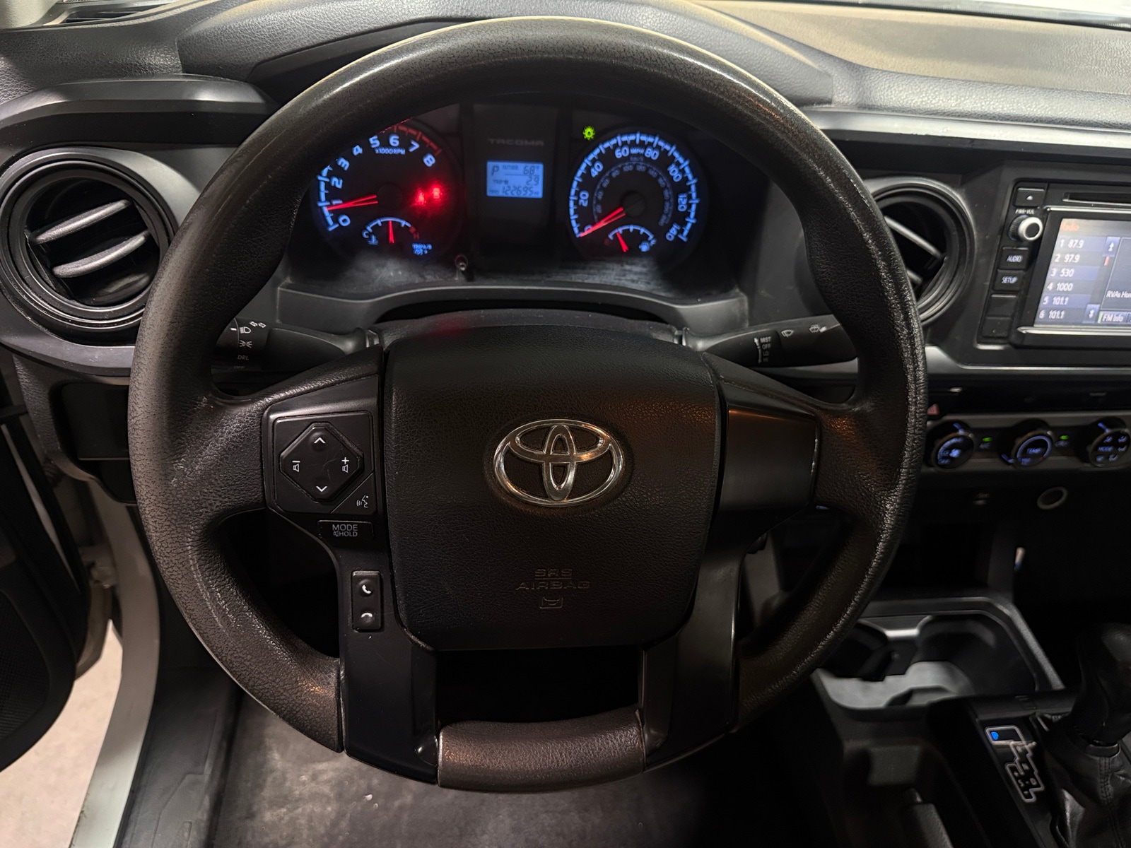 Thumbnail: 2016 Toyota Tacoma - 5