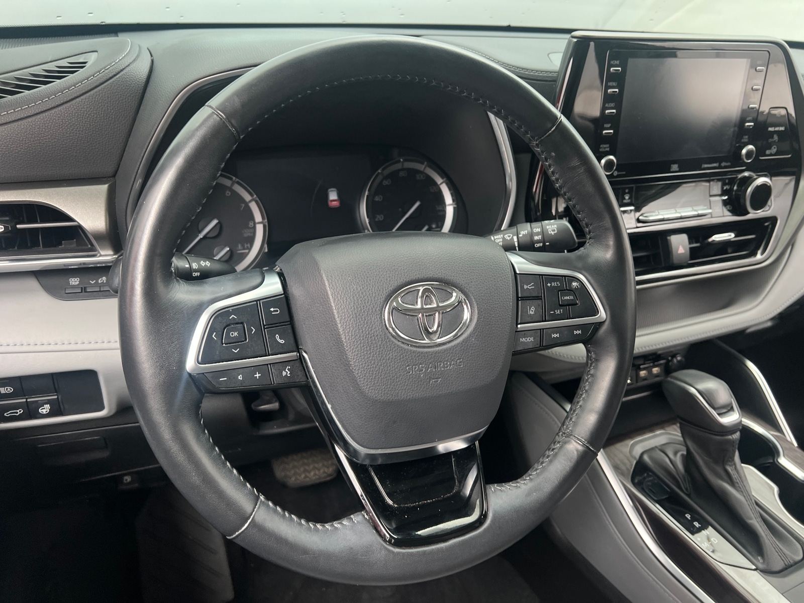 Thumbnail: 2021 Toyota Highlander - 4