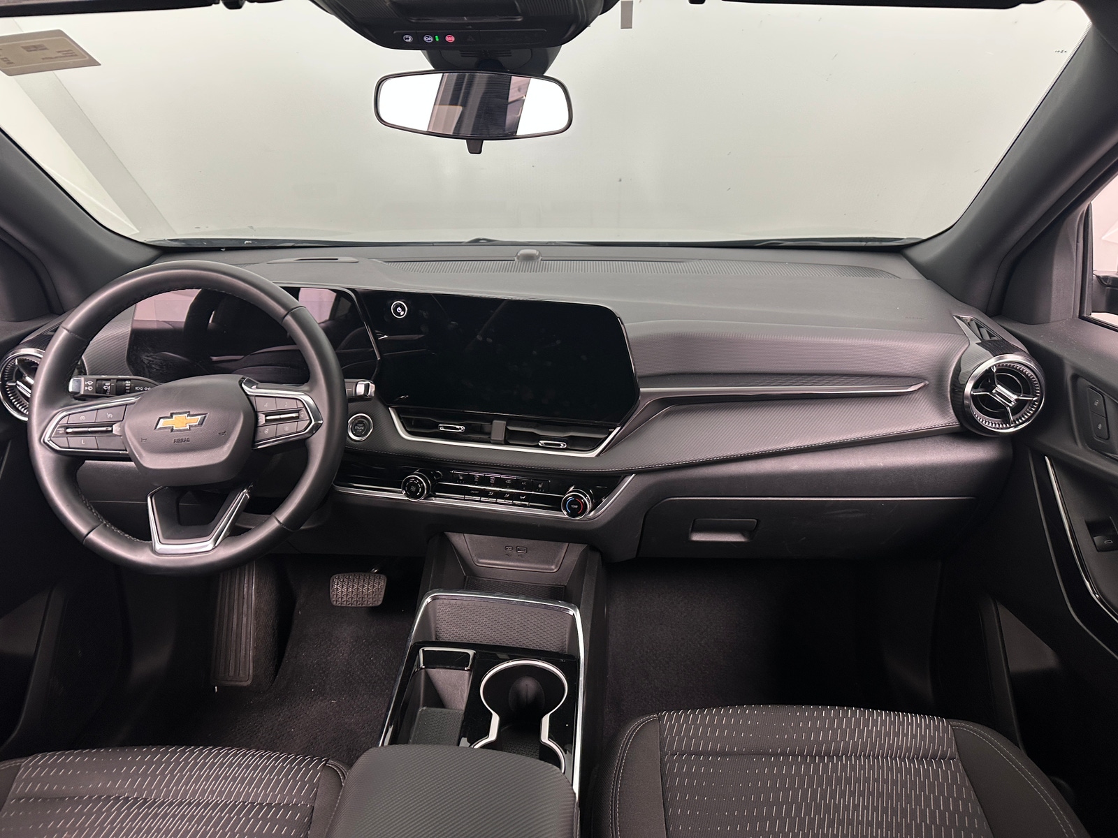 Thumbnail: 2025 Chevrolet Equinox - 3