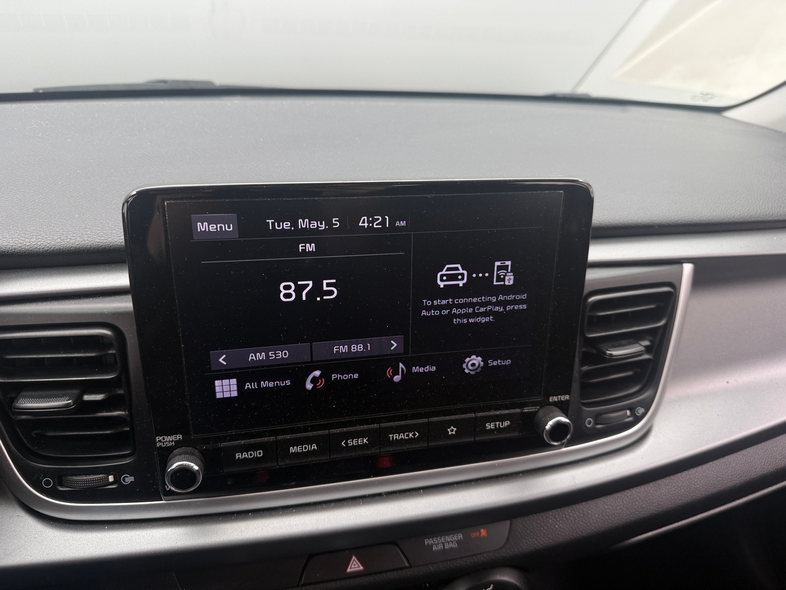 Thumbnail: 2022 Kia Rio - 4