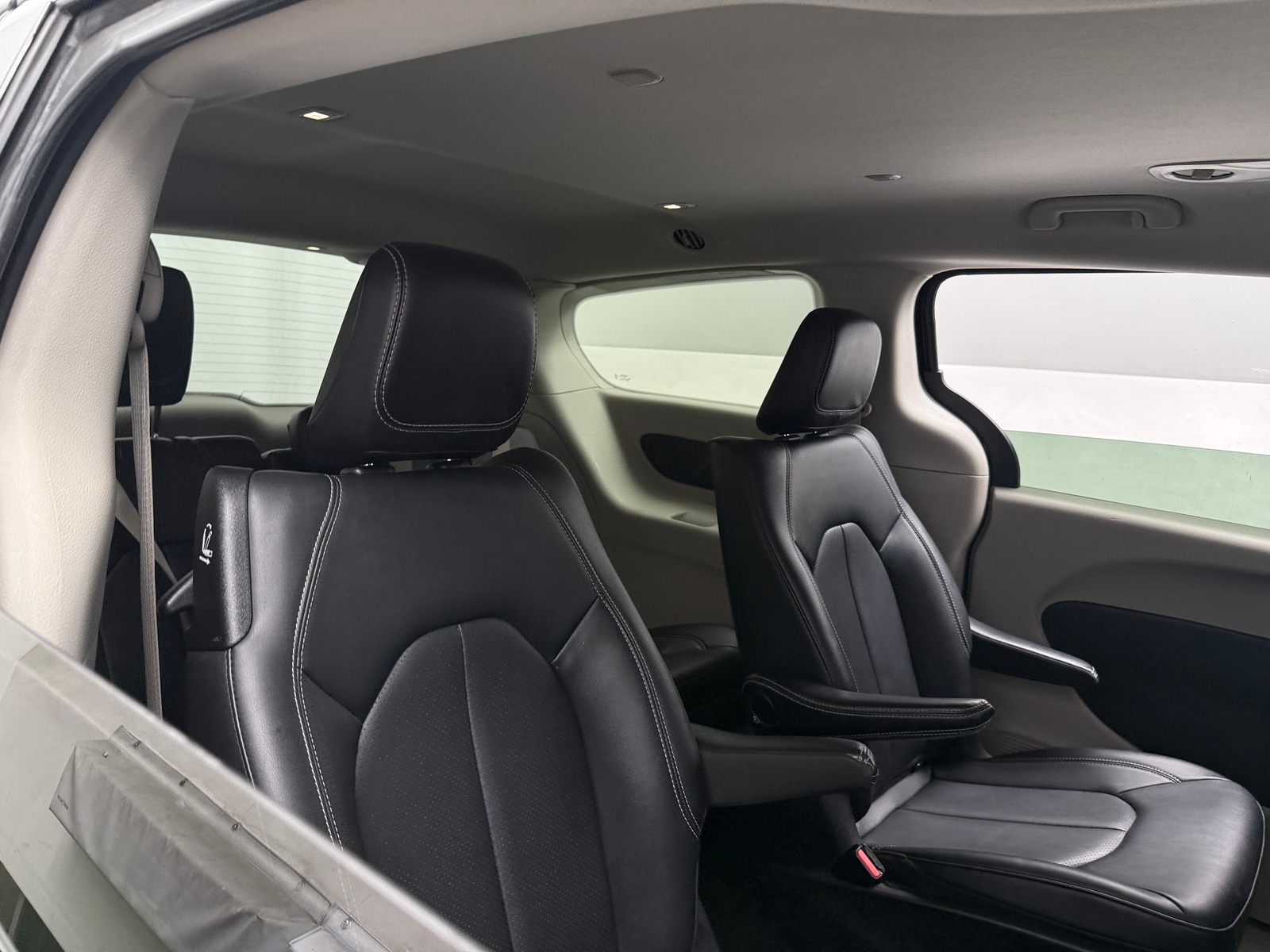 Thumbnail: 2024 Chrysler Pacifica - 5
