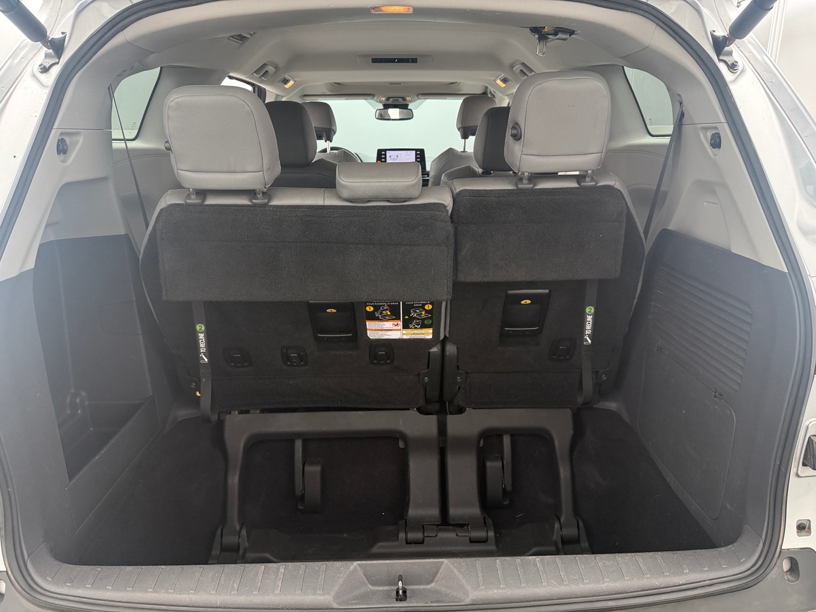 Thumbnail: 2022 Toyota Sienna - 6
