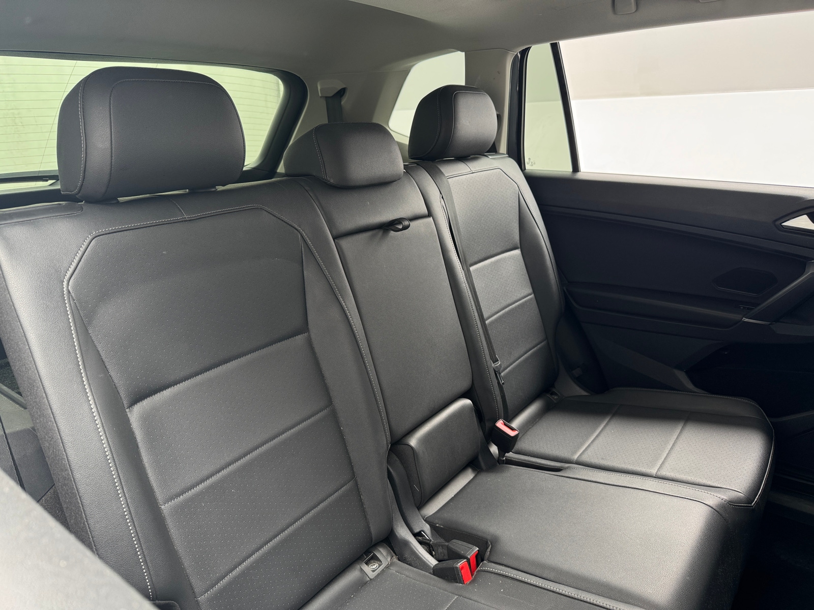 Thumbnail: 2020 Volkswagen Tiguan - 5