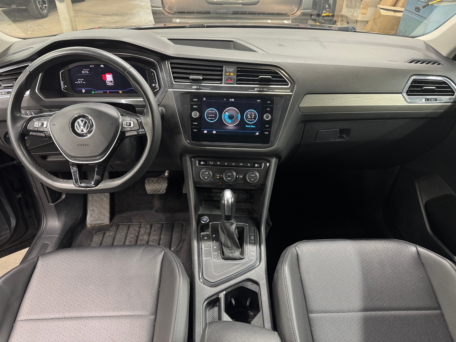 Thumbnail: 2020 Volkswagen Tiguan - 2