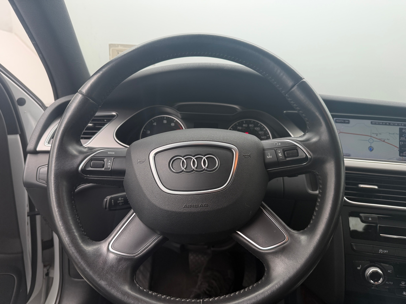 Thumbnail: 2014 Audi A4 - 4