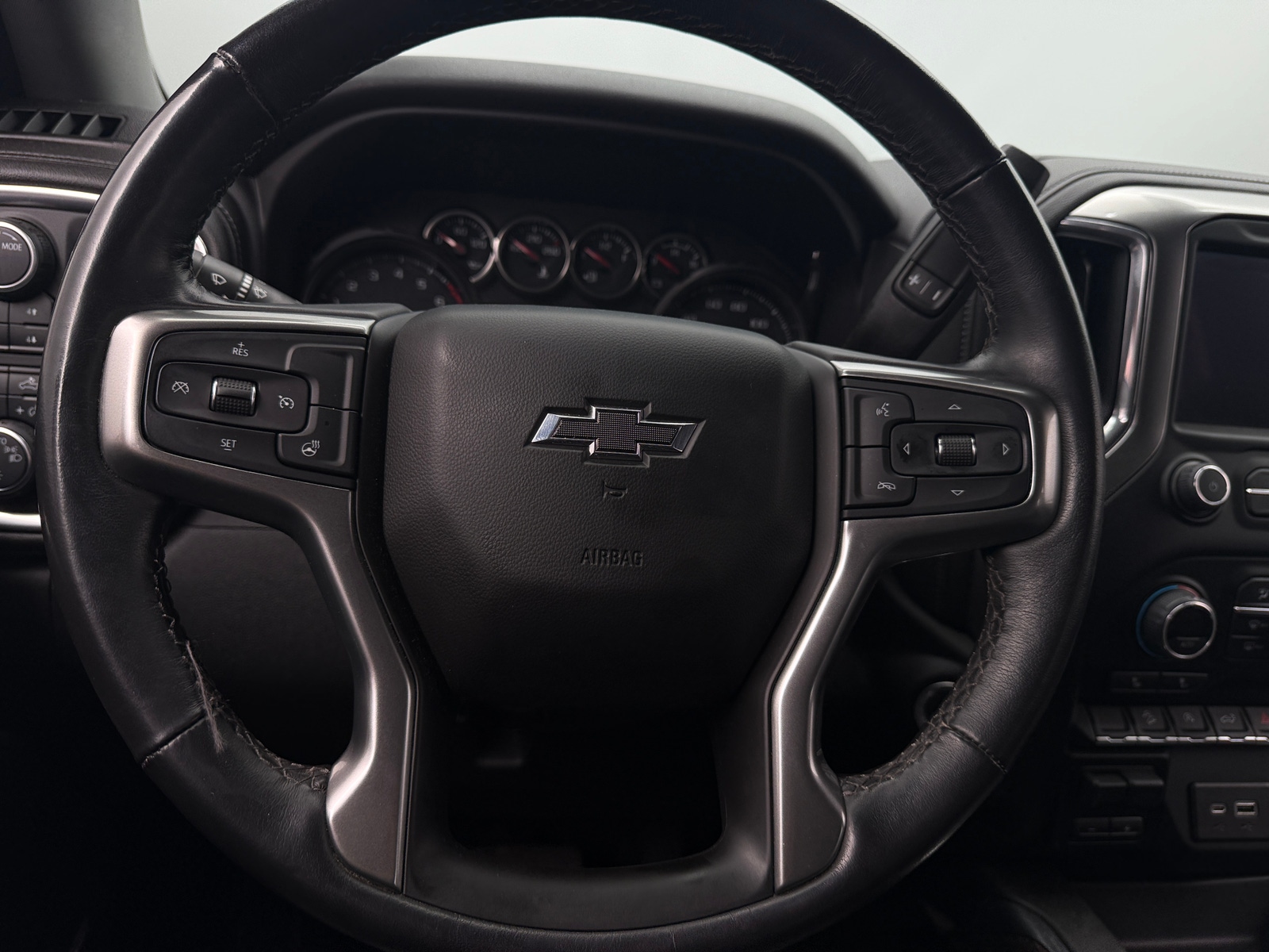 Thumbnail: 2022 Chevrolet Silverado 1500 - 5