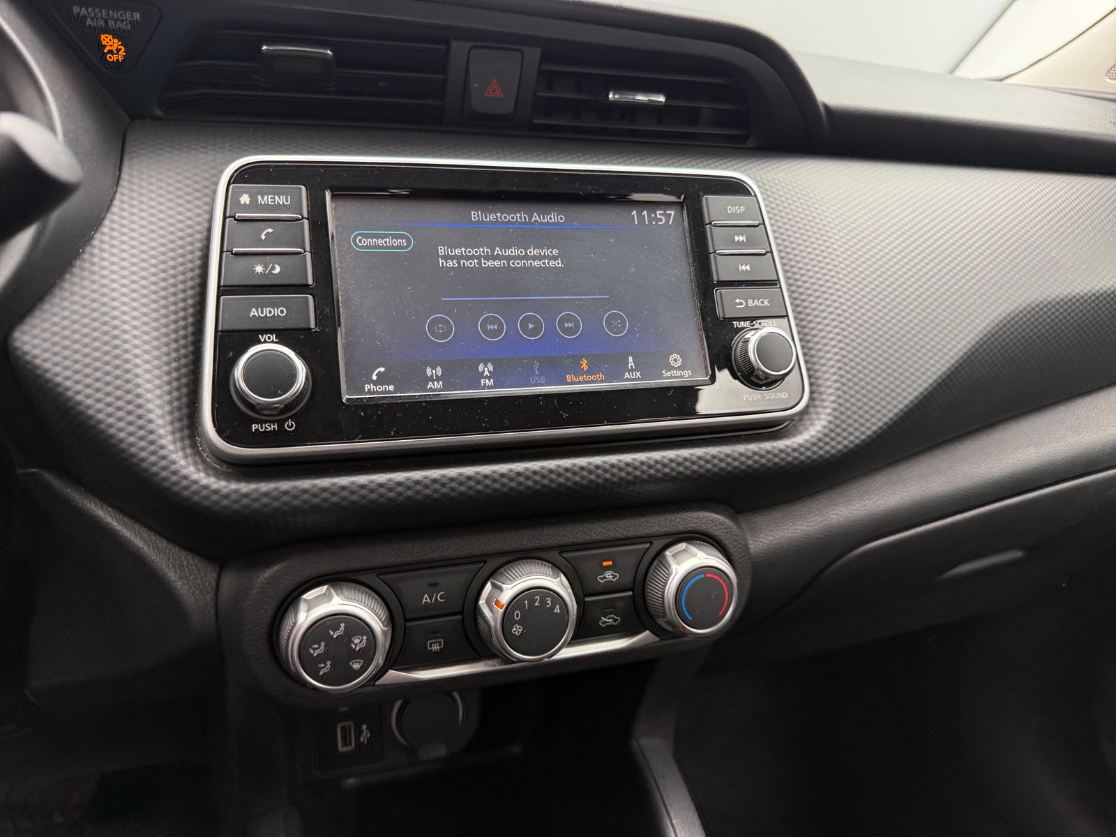 Thumbnail: 2024 Nissan Kicks - 4