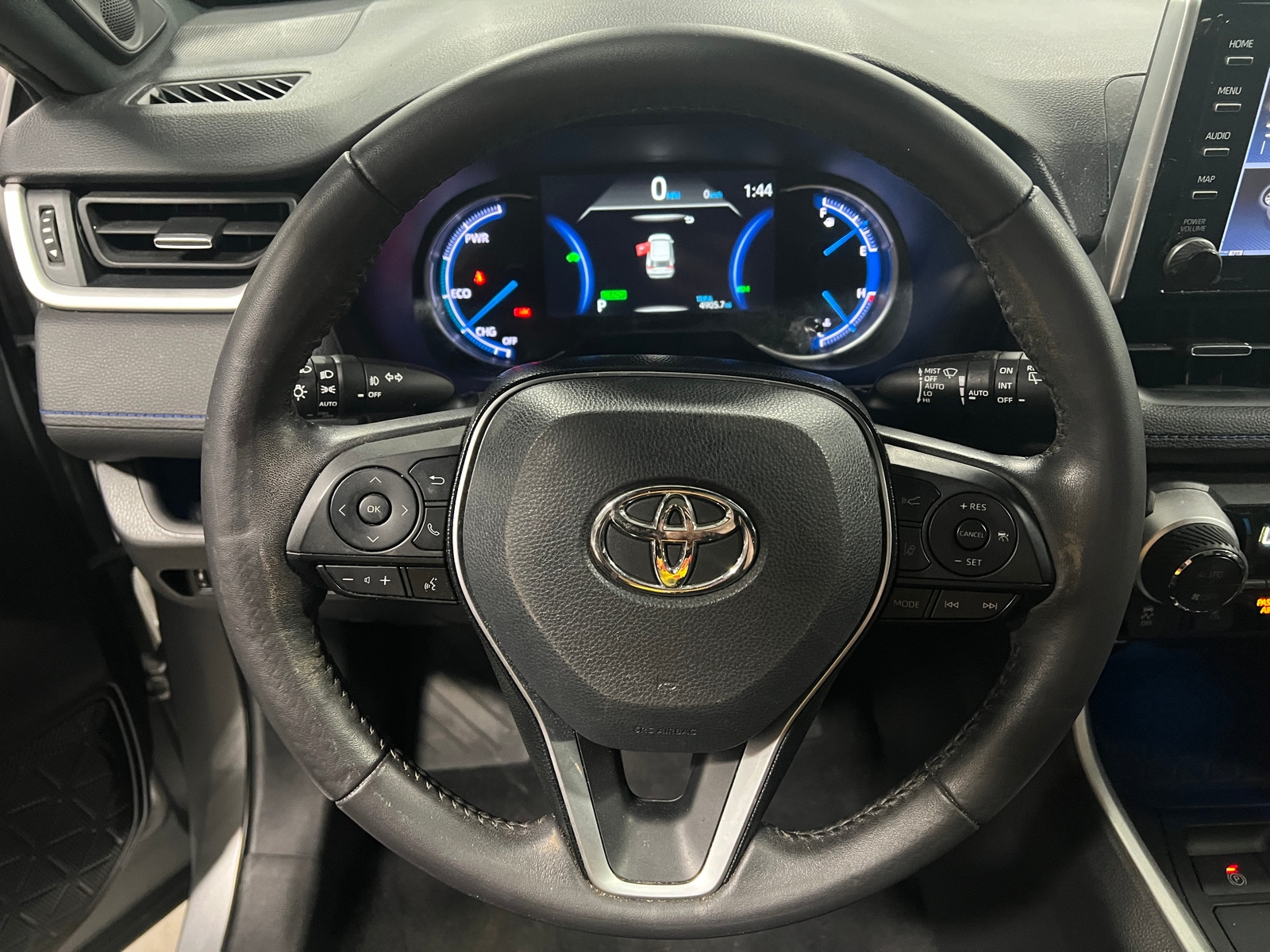 Thumbnail: 2021 Toyota RAV4 - 4