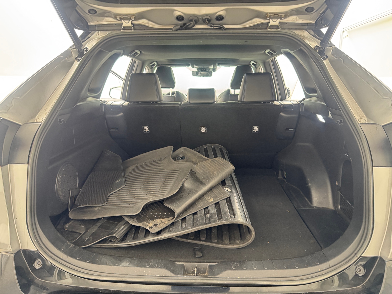 Thumbnail: 2021 Toyota RAV4 - 6