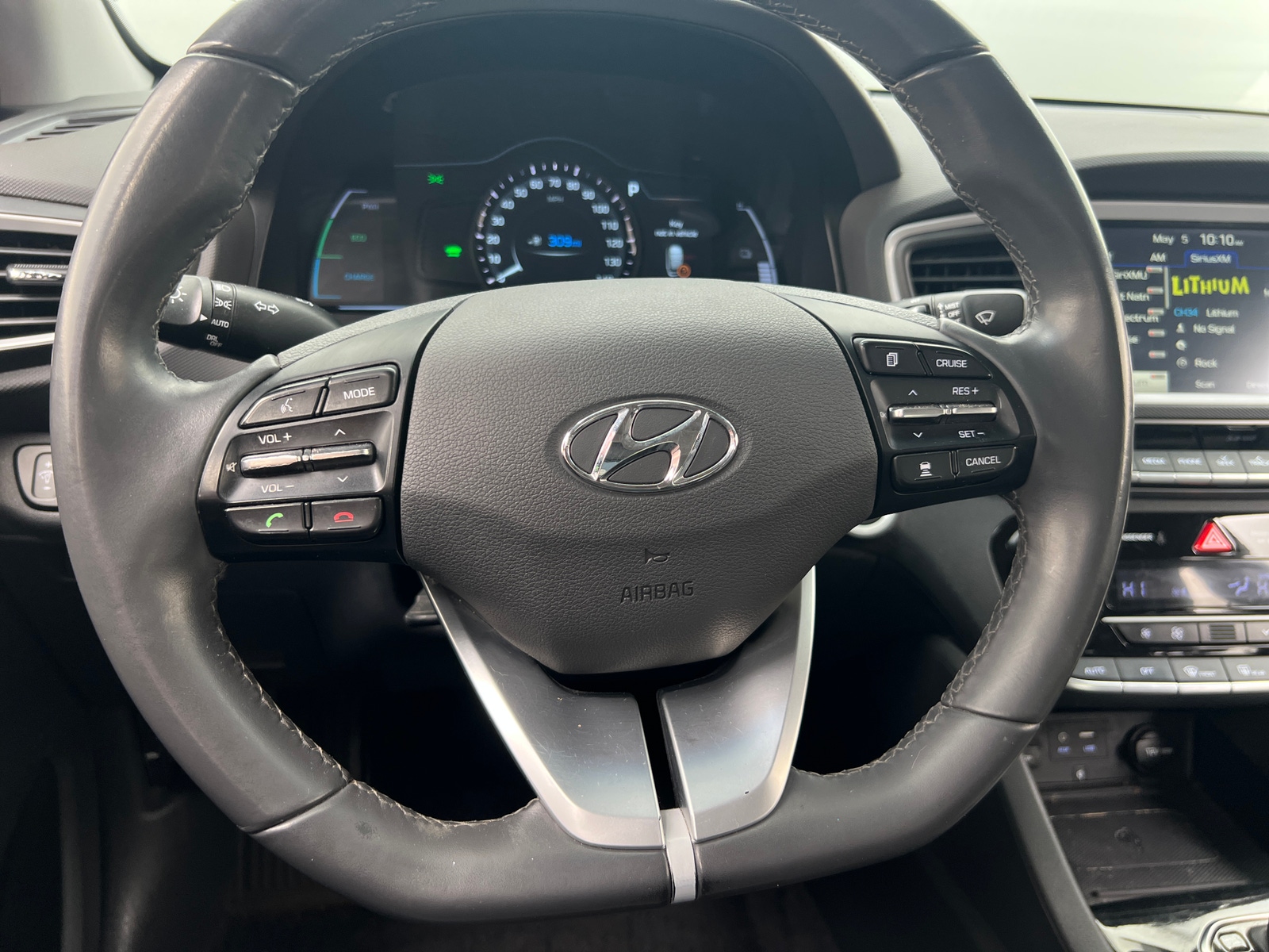 Thumbnail: 2017 Hyundai Ioniq - 4