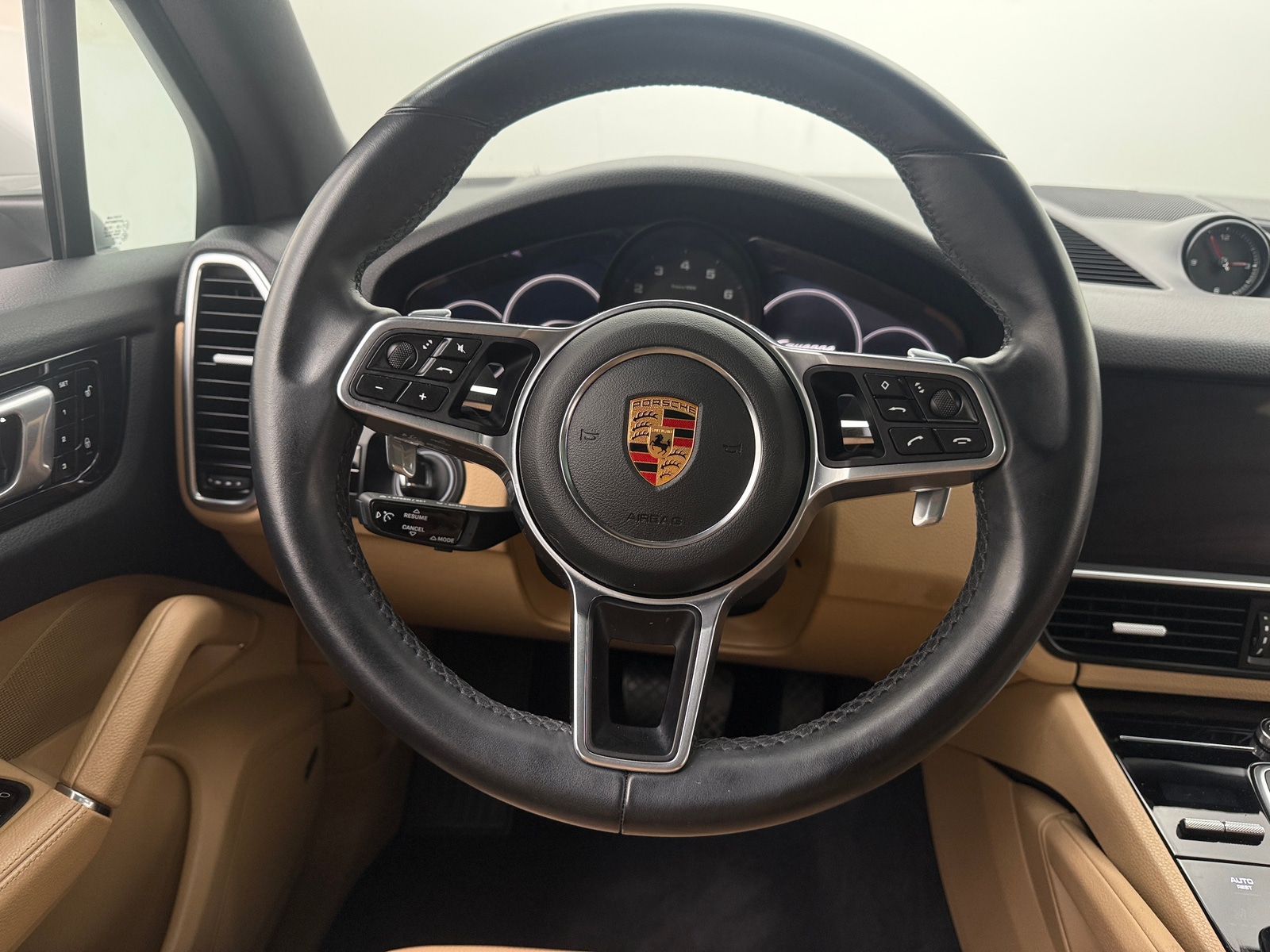 Thumbnail: 2019 Porsche Cayenne - 4