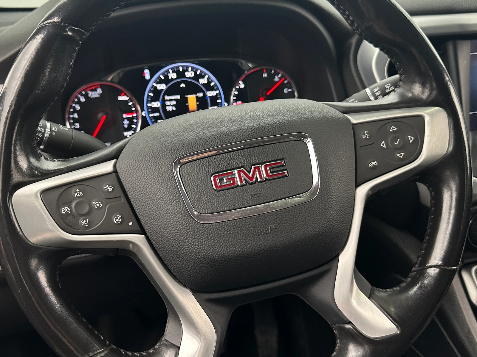 Thumbnail: 2021 GMC Acadia - 4