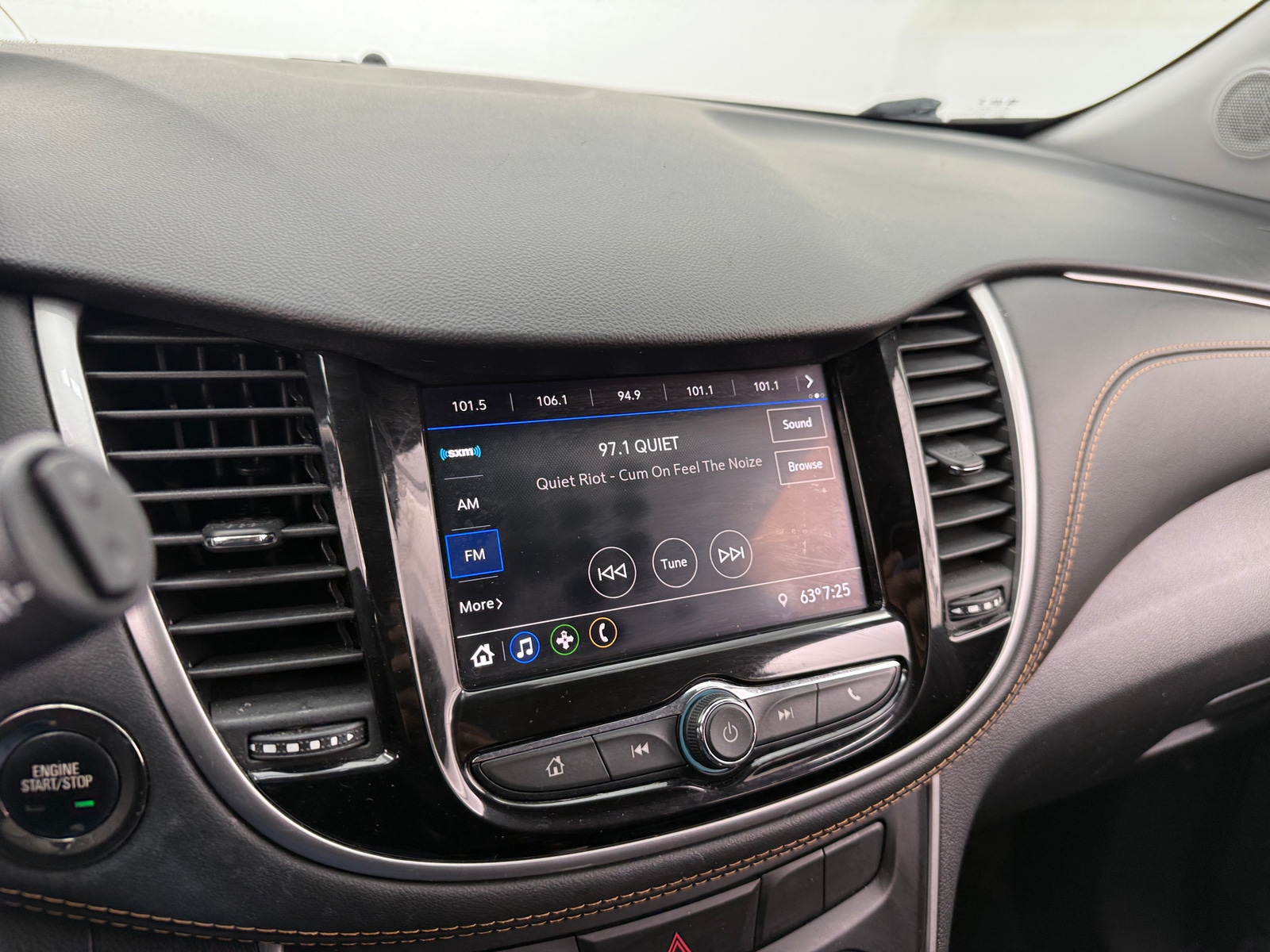 Thumbnail: 2021 Chevrolet Trax - 4