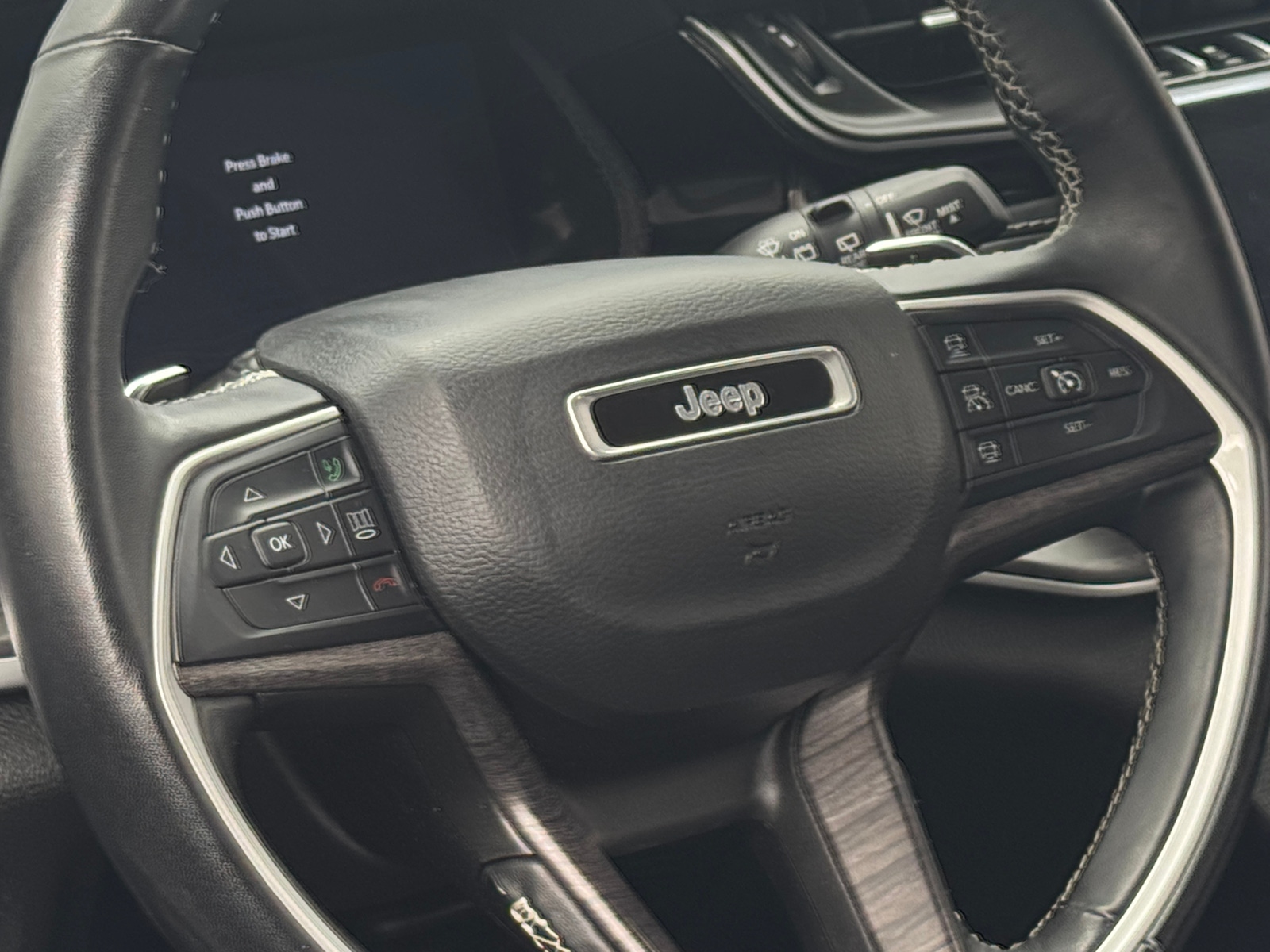 Thumbnail: 2022 Jeep Grand Cherokee L - 4