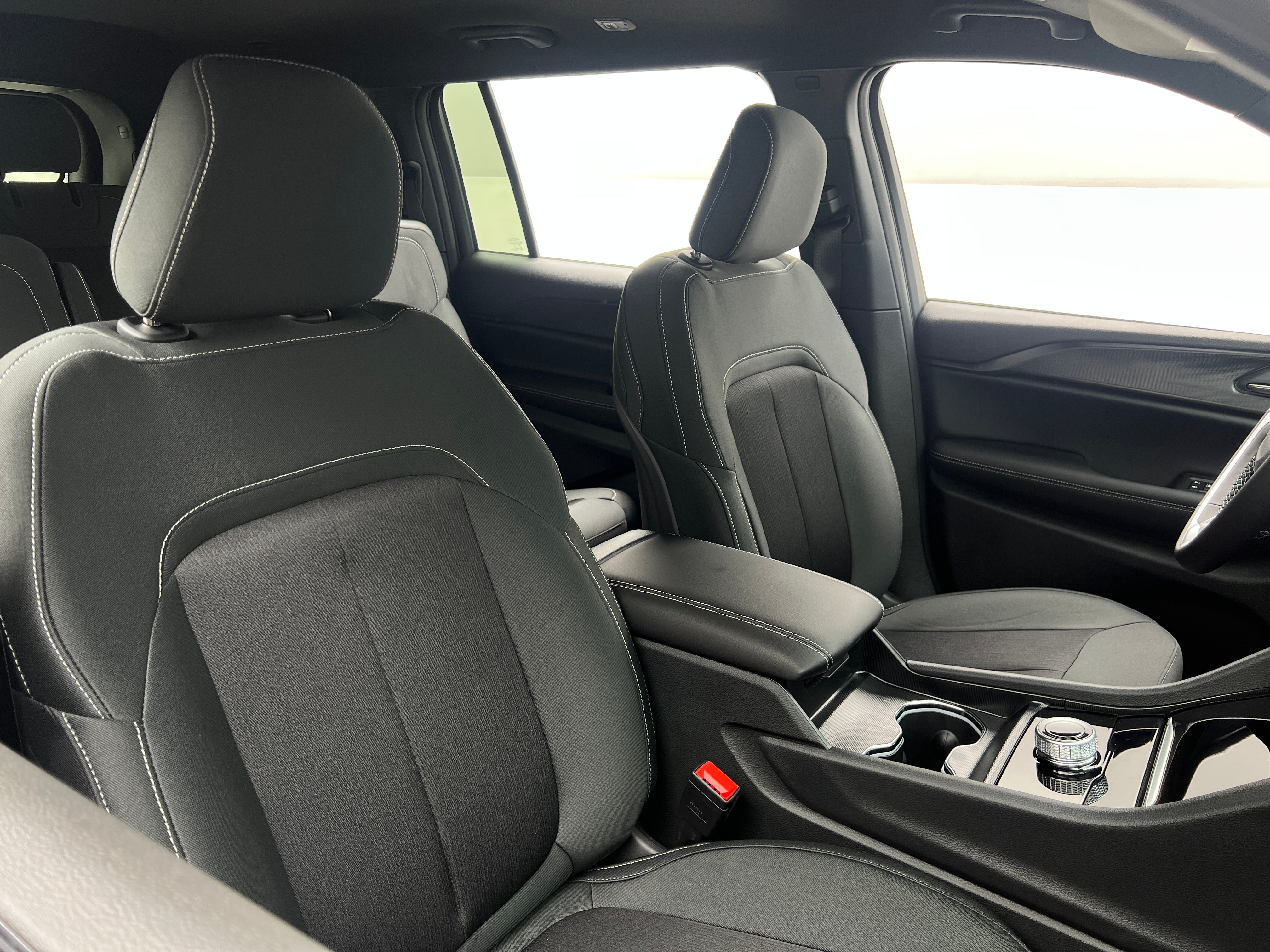 2026 Jeep Grand Cherokee L Laredo 4x4's photo