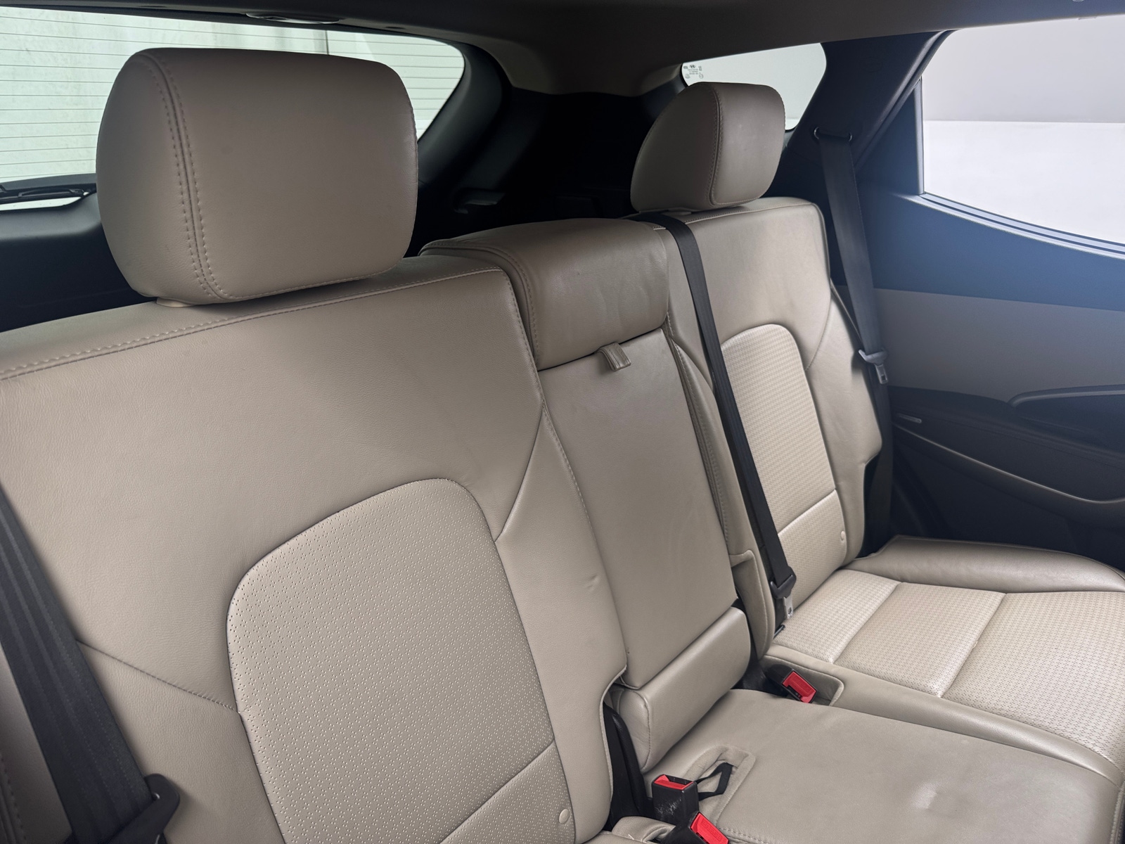Thumbnail: 2015 Hyundai Santa Fe - 5