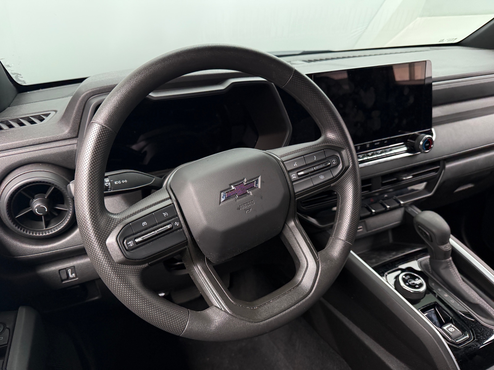 Thumbnail: 2024 Chevrolet Colorado - 5