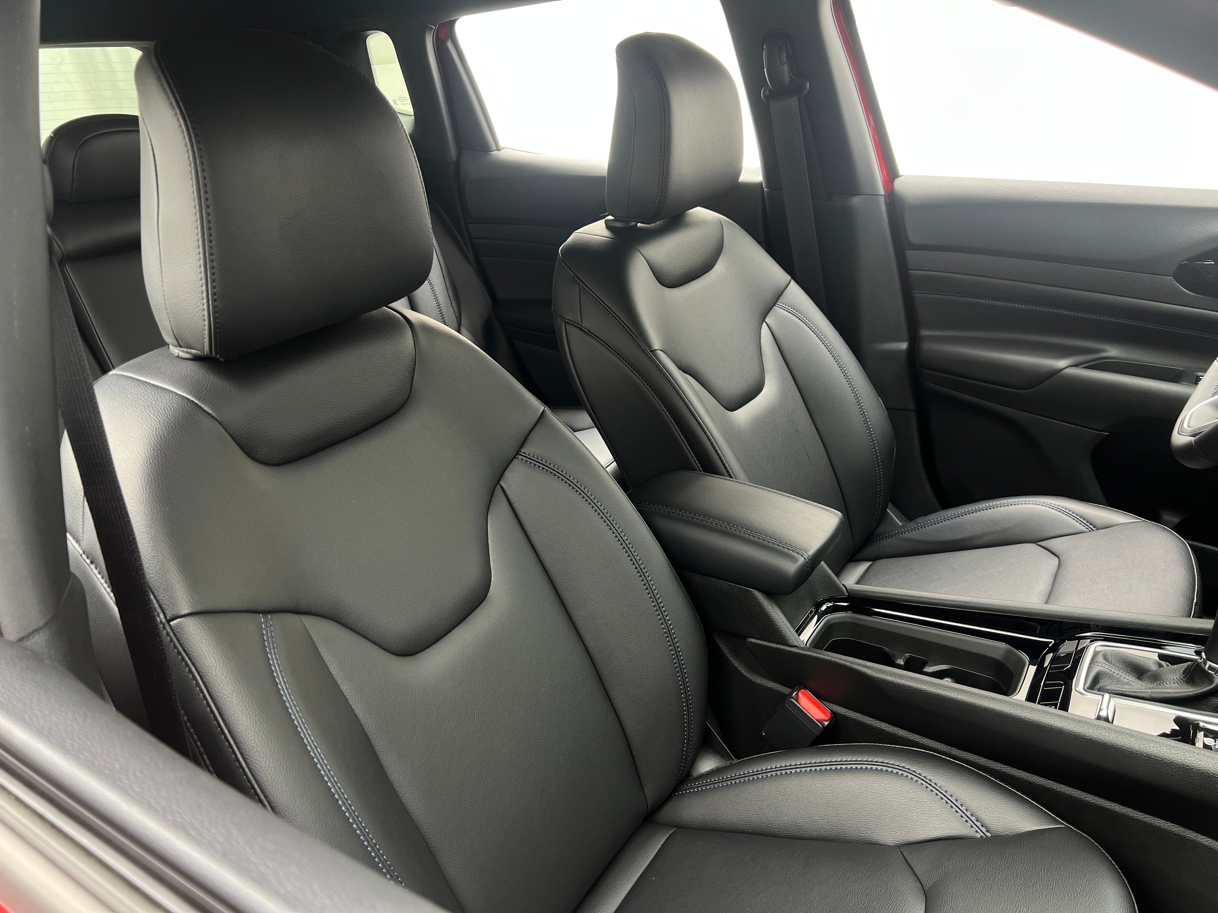 2026 Jeep Compass Limited Altitude 4X4's photo