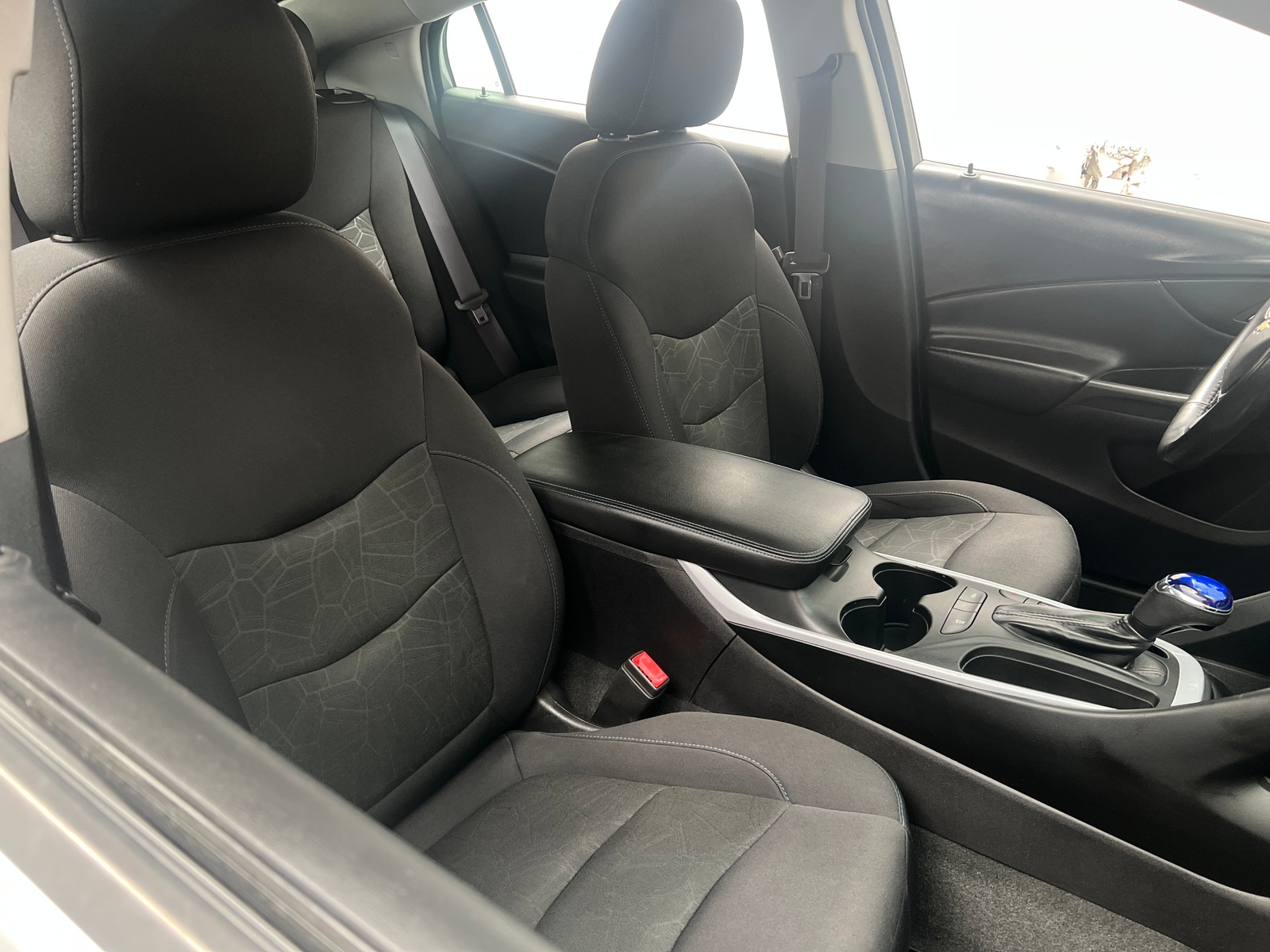 Thumbnail: 2017 Chevrolet Volt - 2