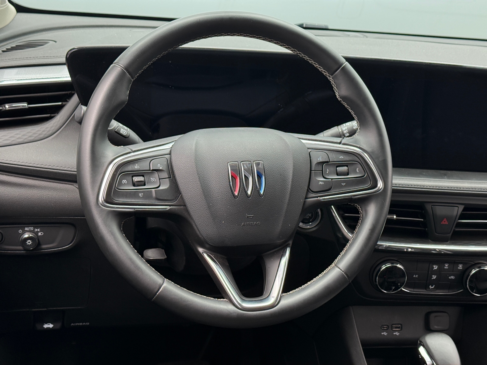 Thumbnail: 2025 Buick Encore GX - 4