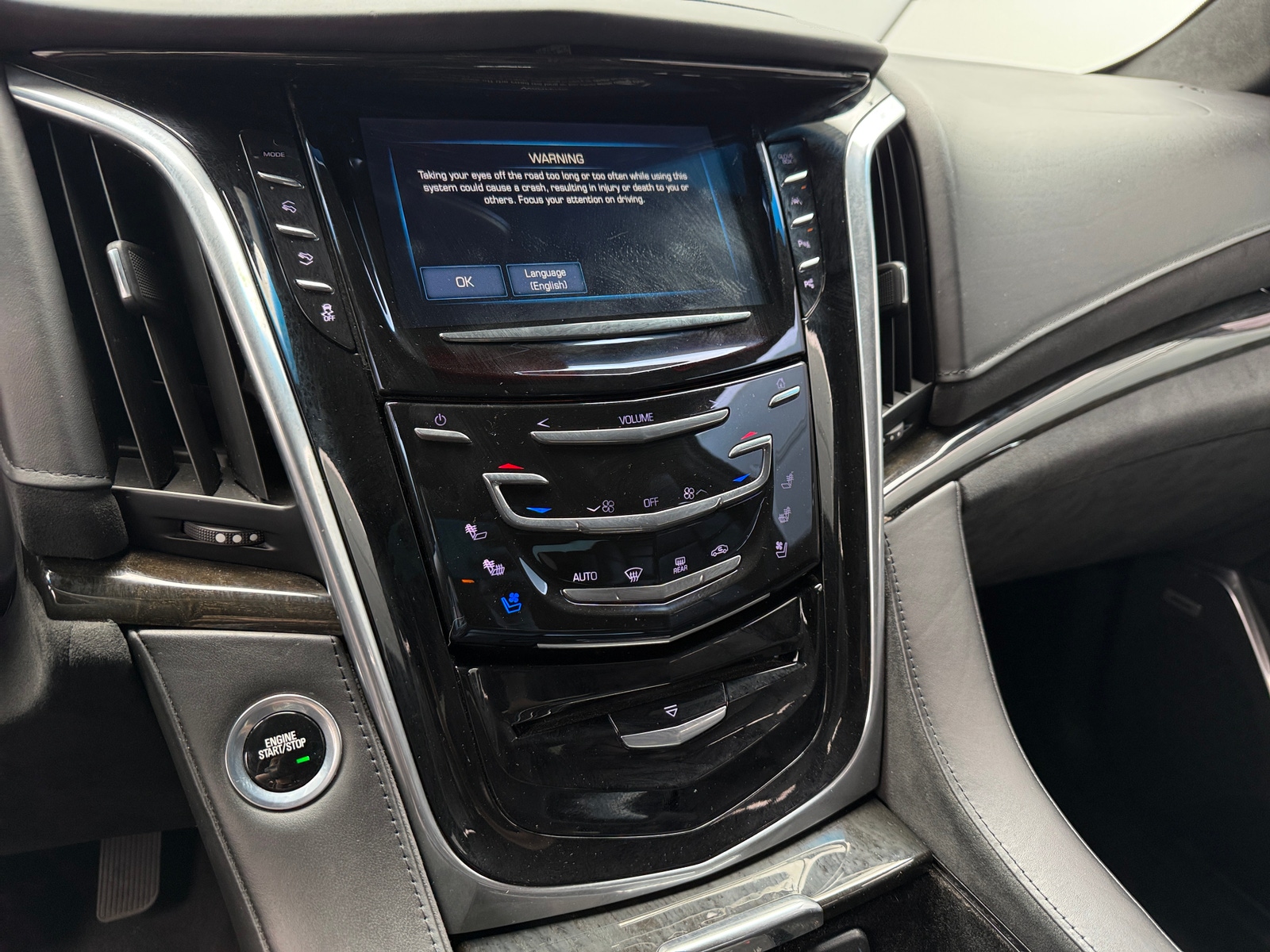 Thumbnail: 2018 Cadillac Escalade - 3