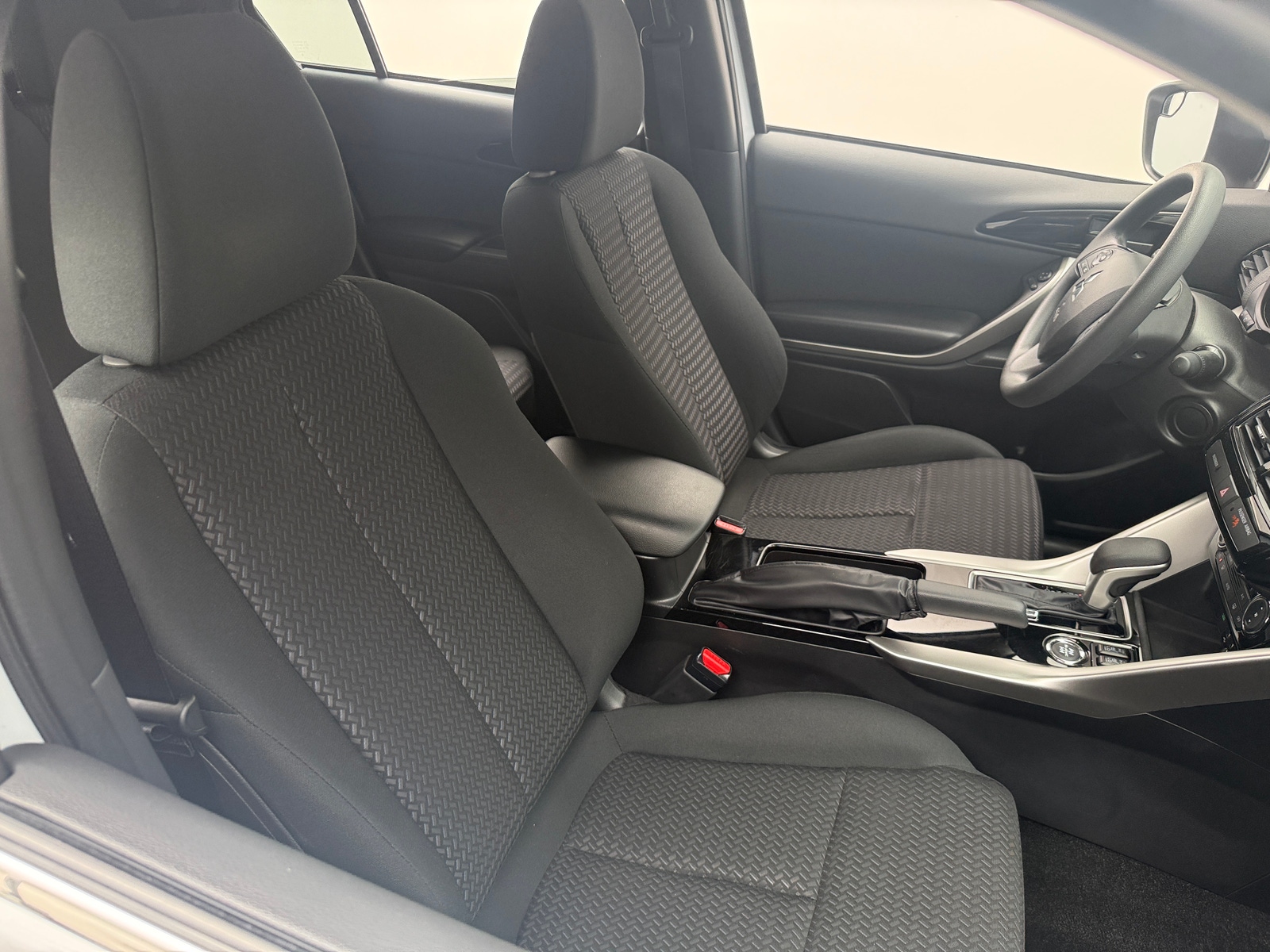 Thumbnail: 2024 Mitsubishi Eclipse Cross - 2