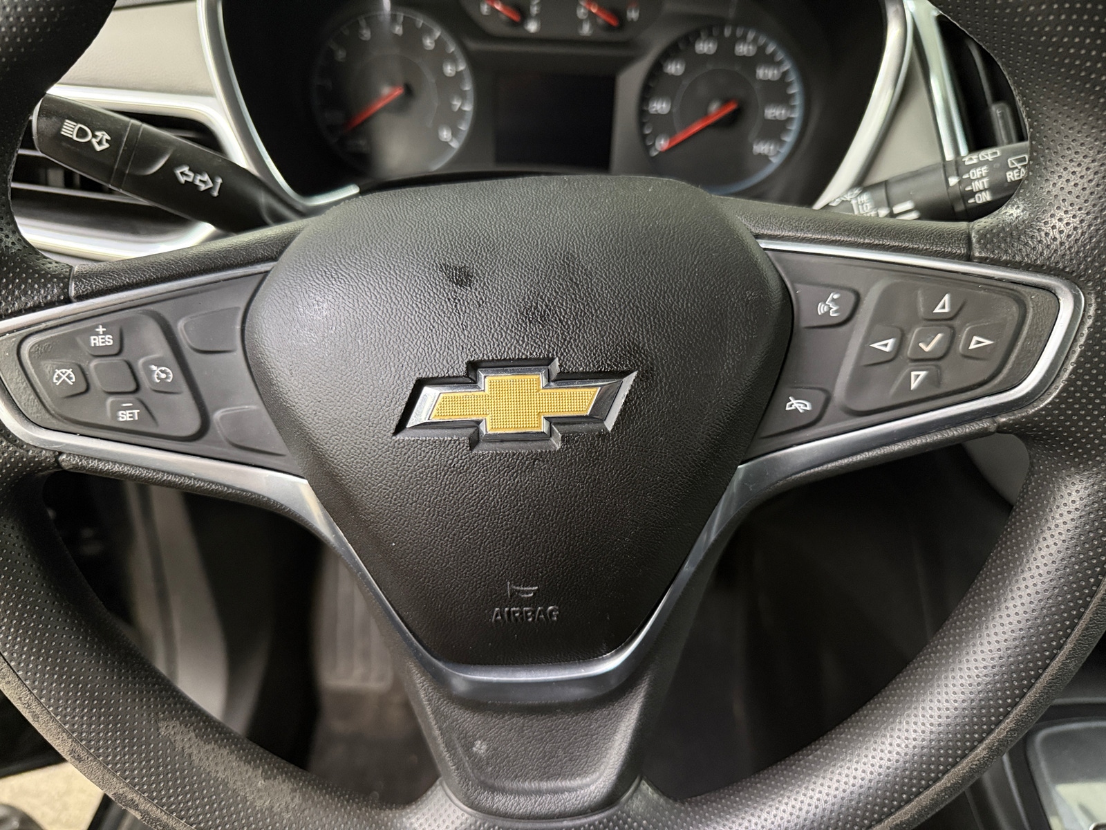 Thumbnail: 2019 Chevrolet Equinox - 5