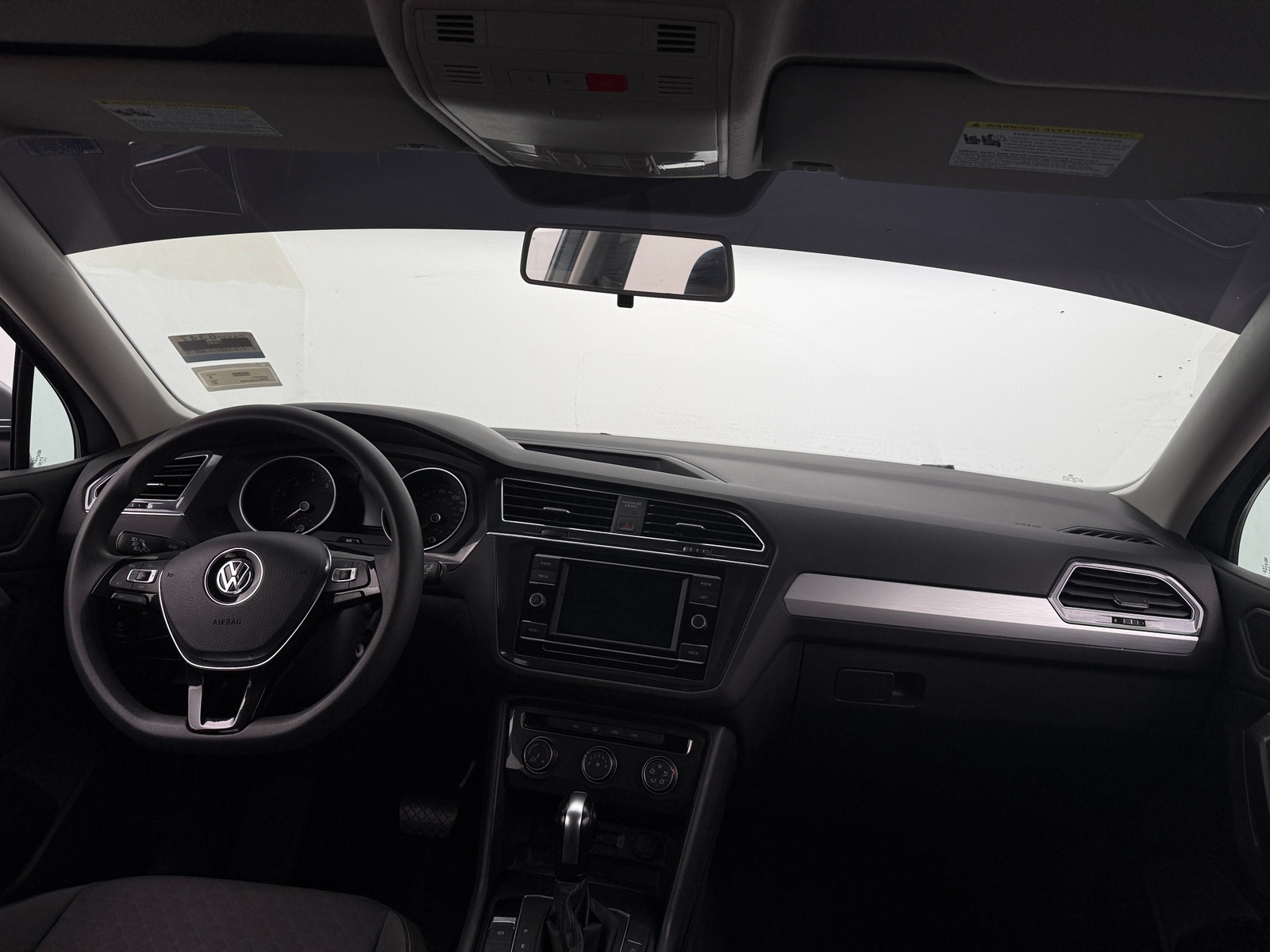Thumbnail: 2021 Volkswagen Tiguan - 3