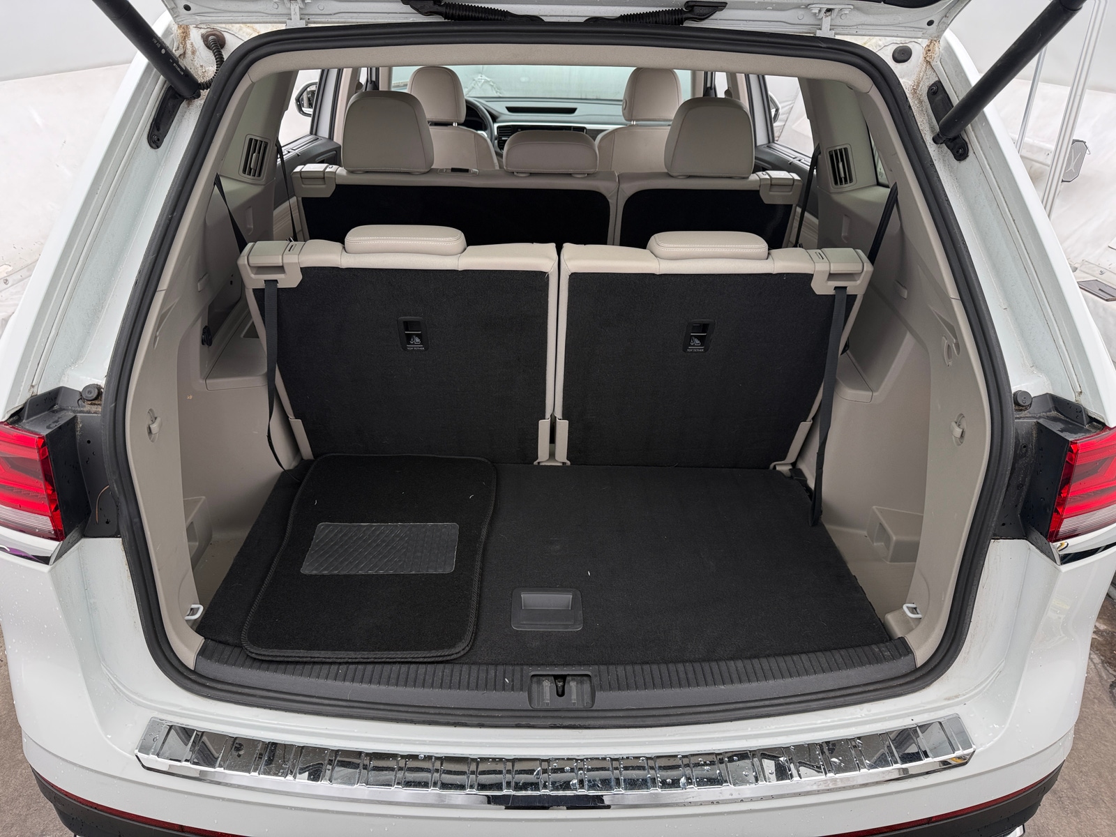 Thumbnail: 2023 Volkswagen Atlas - 6
