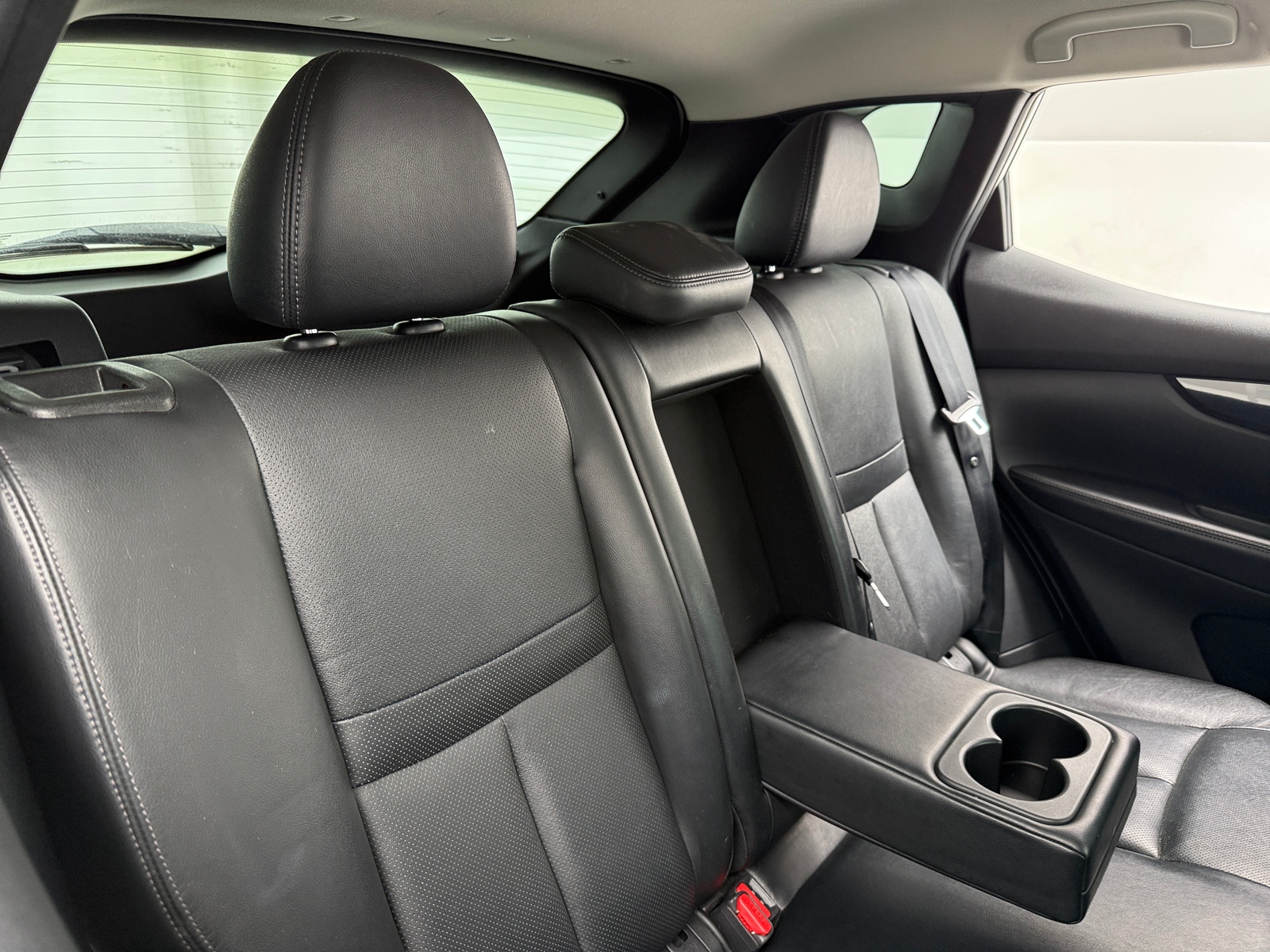 Thumbnail: 2017 Nissan Rogue Sport - 5