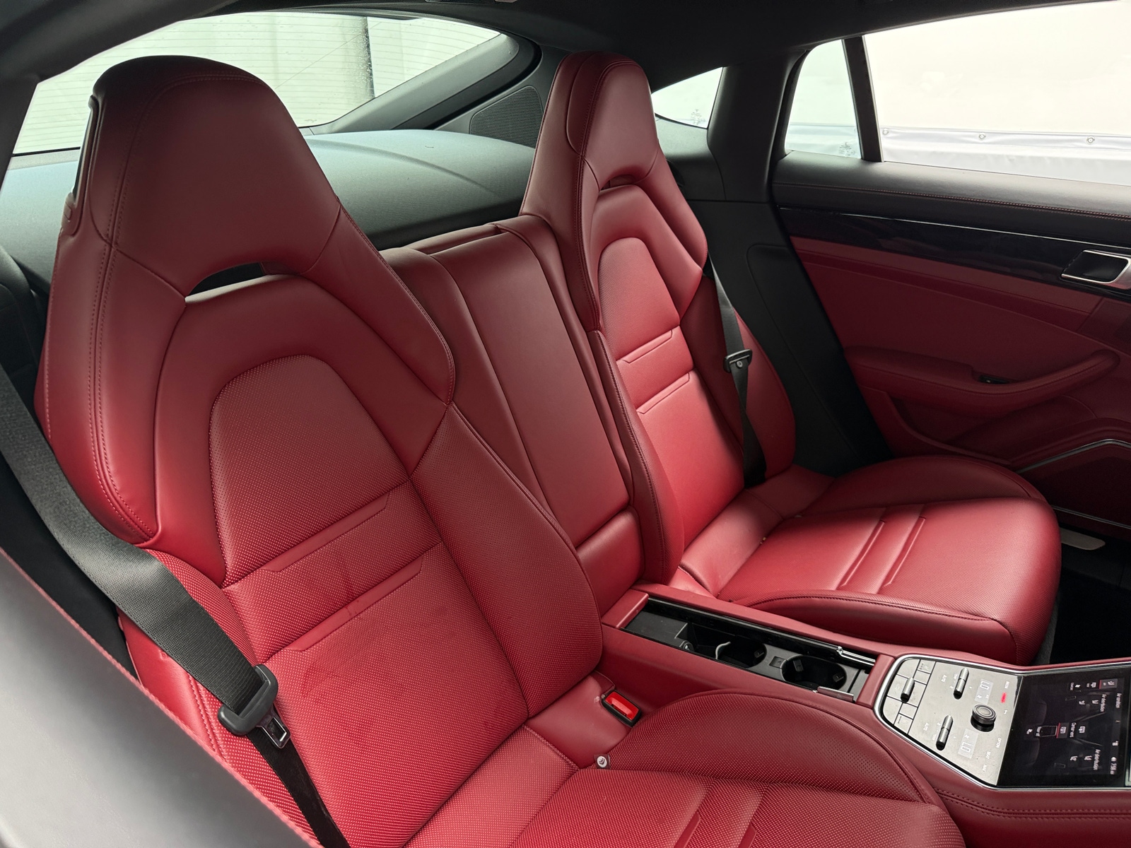 Thumbnail: 2021 Porsche Panamera - 5