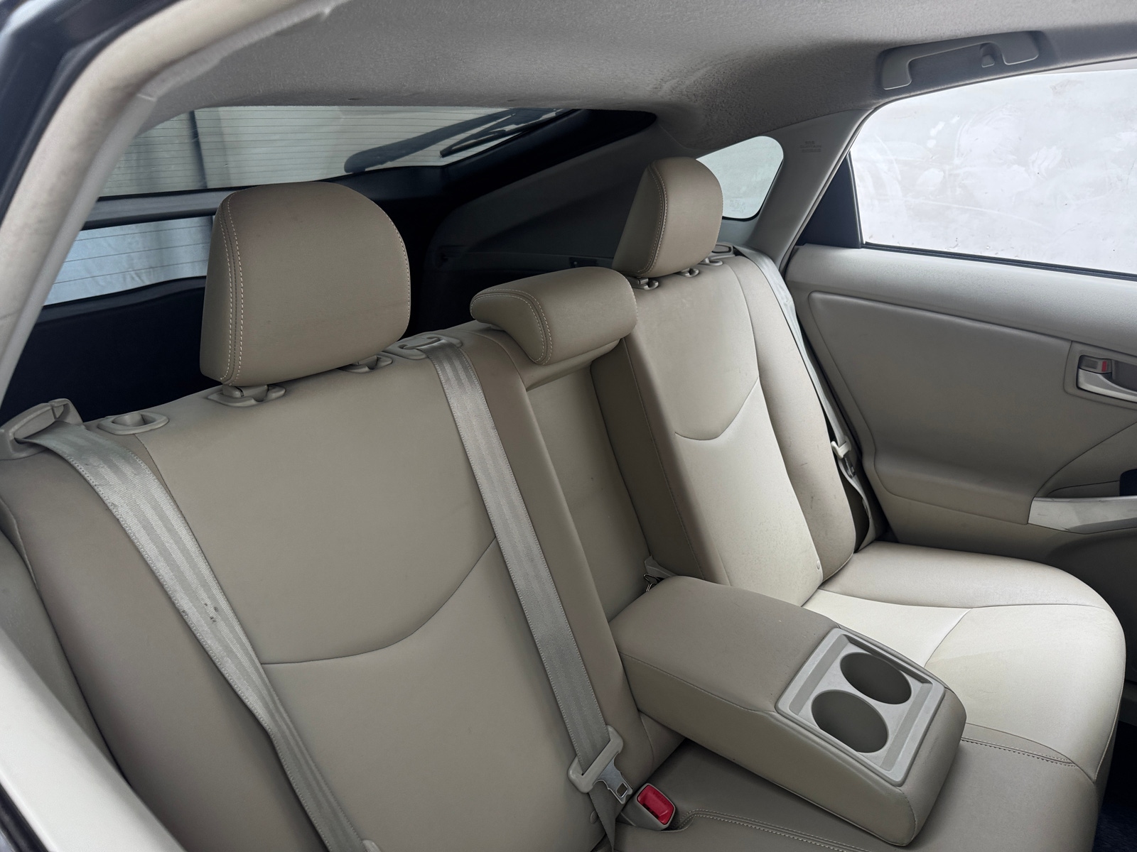 Thumbnail: 2015 Toyota Prius - 6