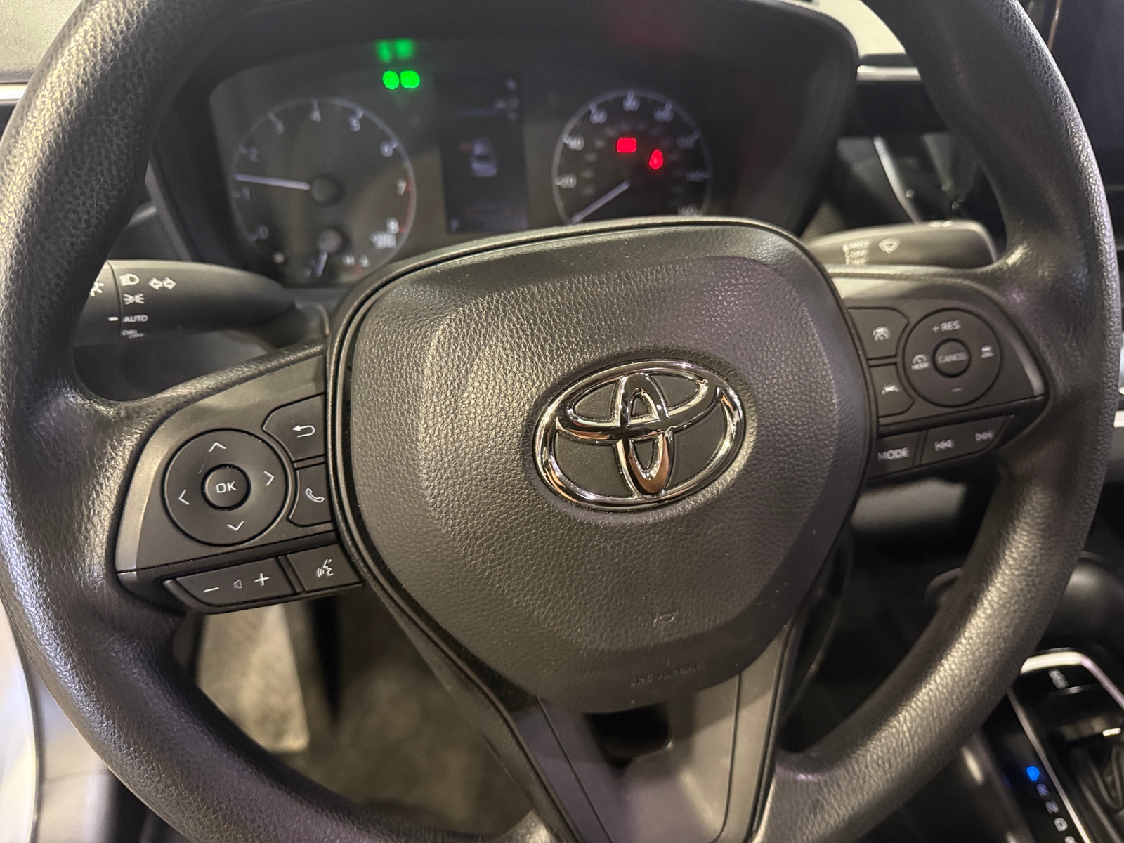 Thumbnail: 2023 Toyota Corolla - 5
