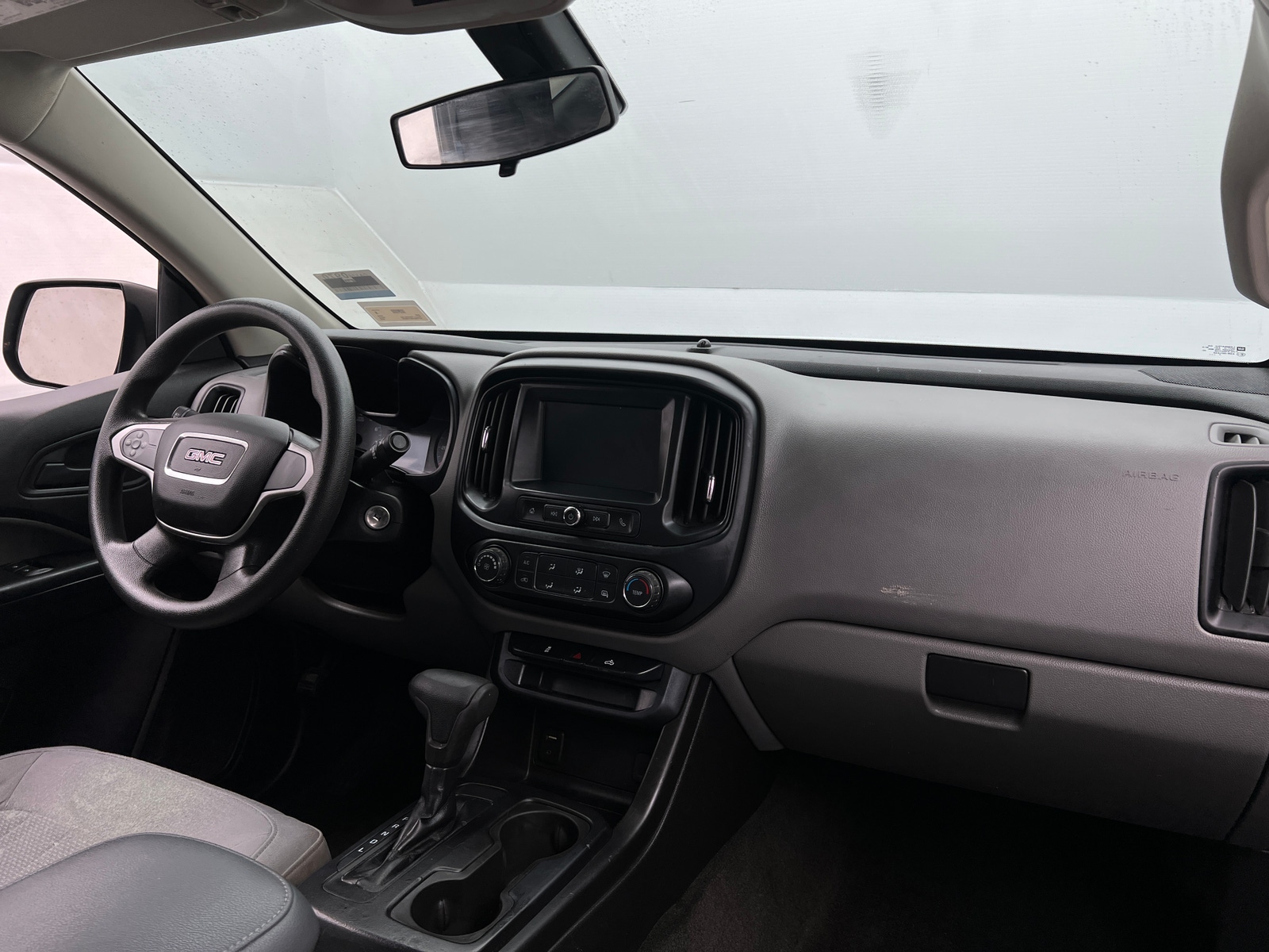 Thumbnail: 2018 GMC Canyon - 3