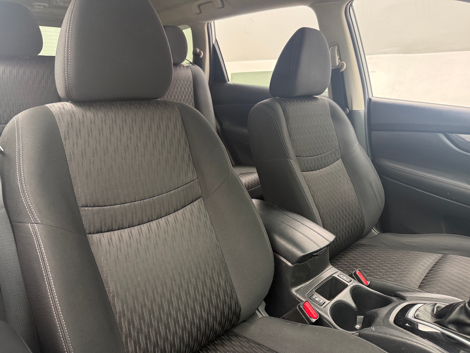 Thumbnail: 2019 Nissan Rogue - 2