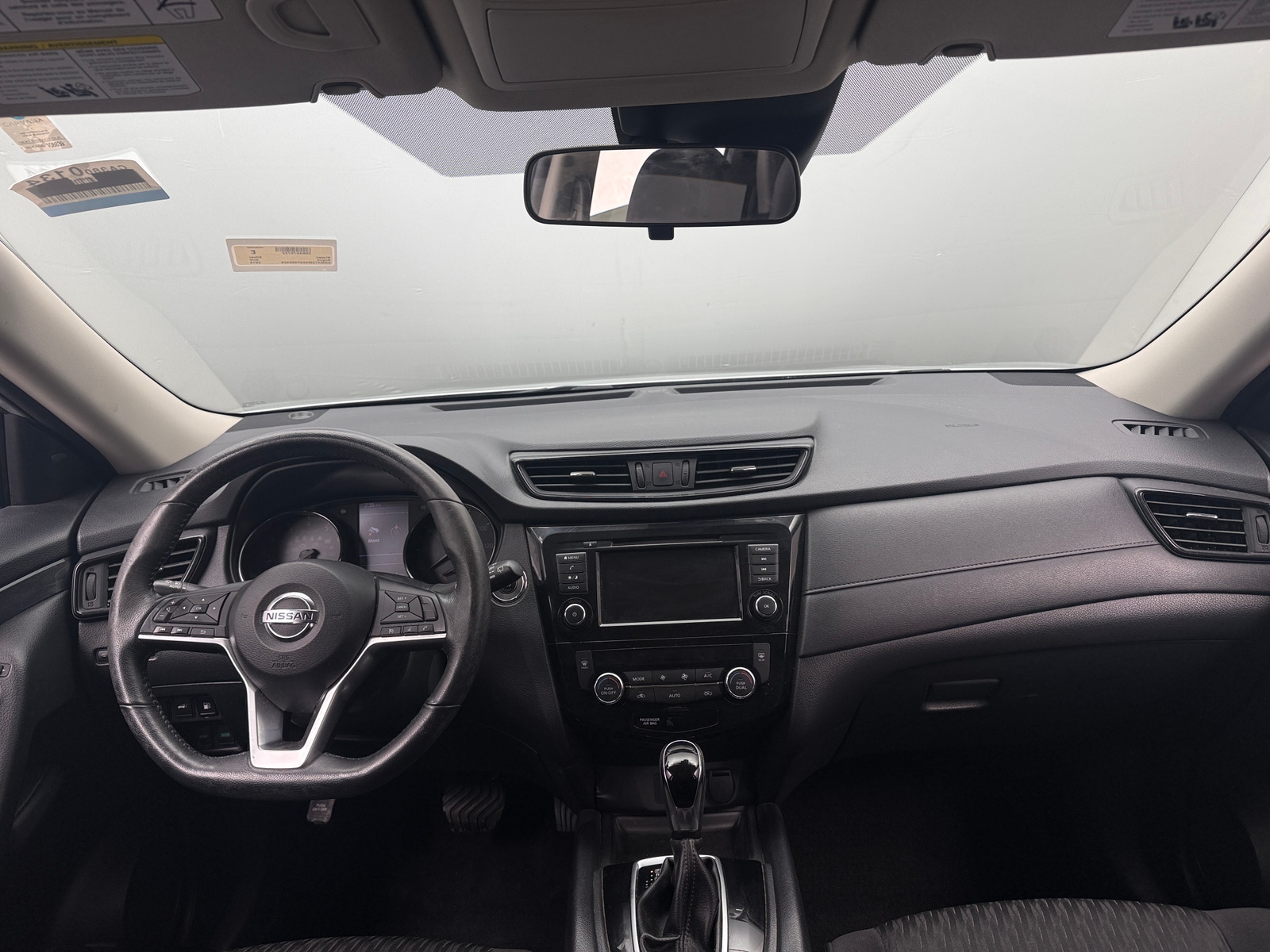 Thumbnail: 2019 Nissan Rogue - 3