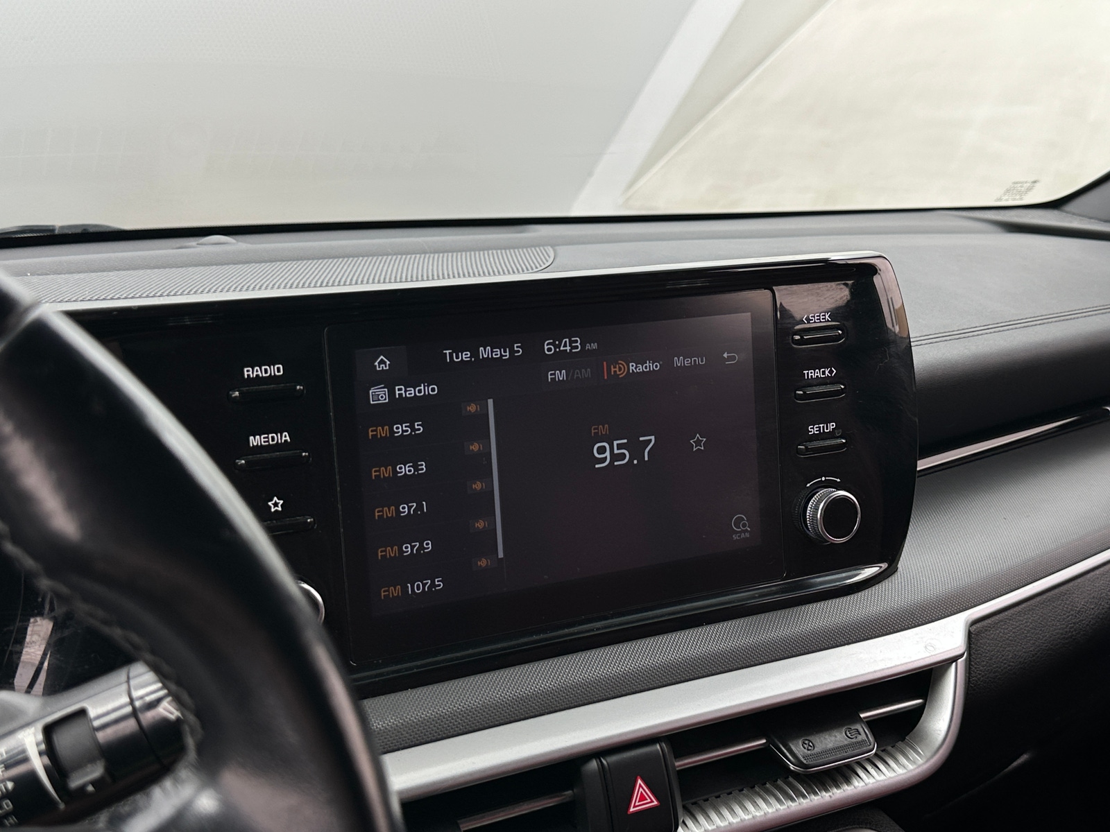 Thumbnail: 2021 Kia K5 - 4