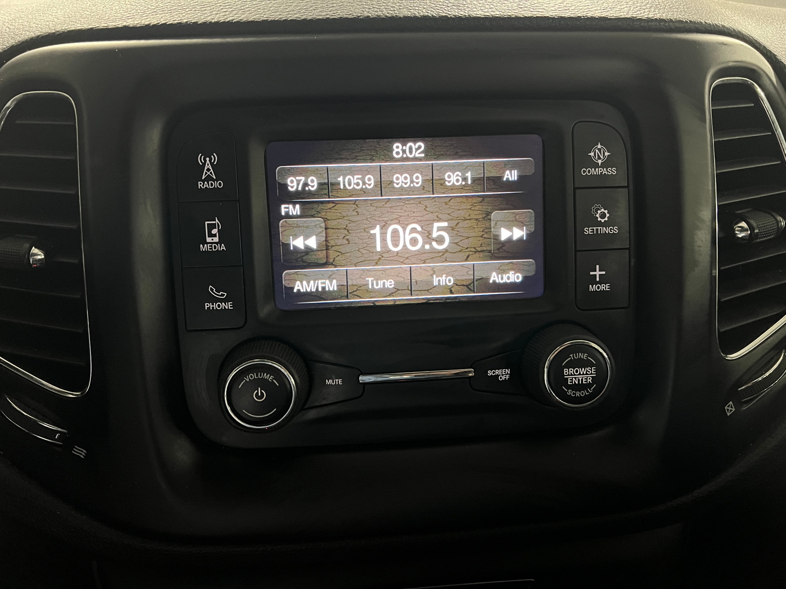 Thumbnail: 2018 Jeep Compass - 4