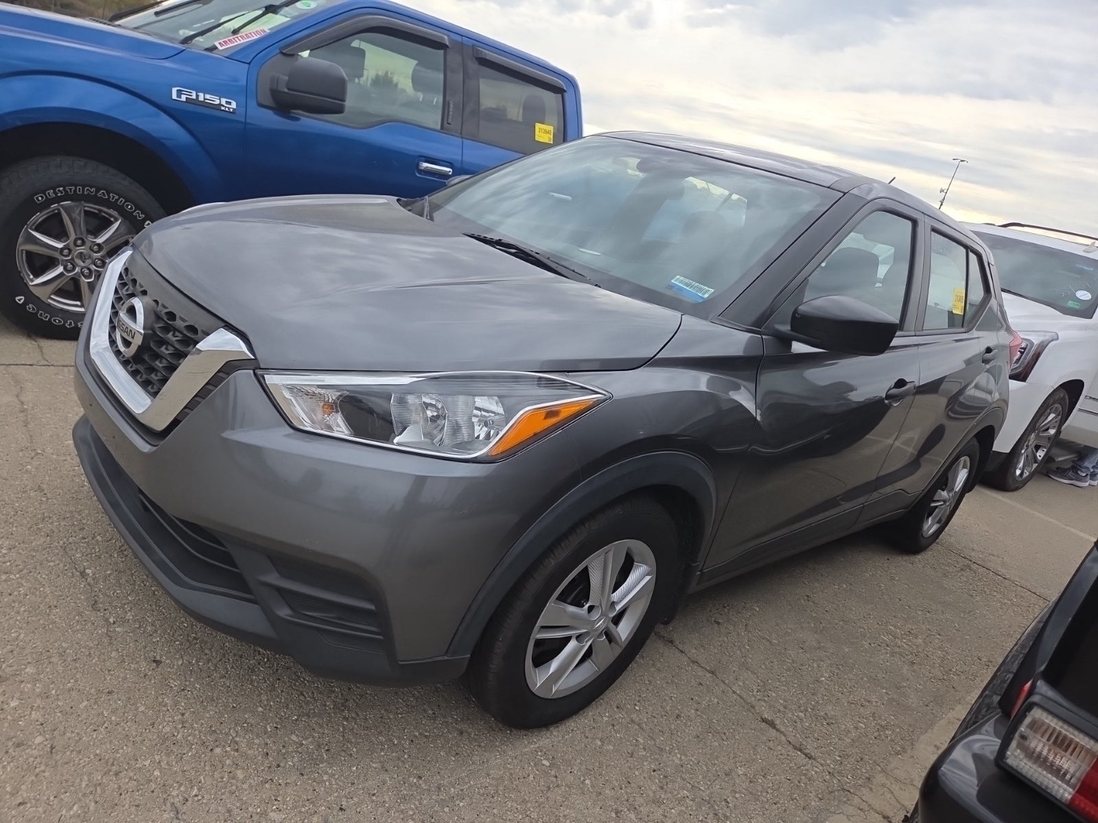 2020 Nissan Kicks S