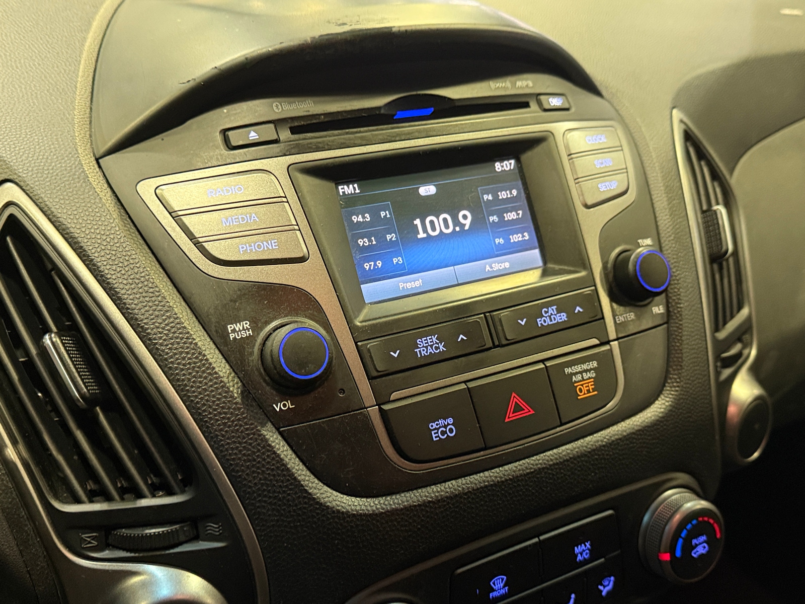 Thumbnail: 2014 Hyundai Tucson - 3