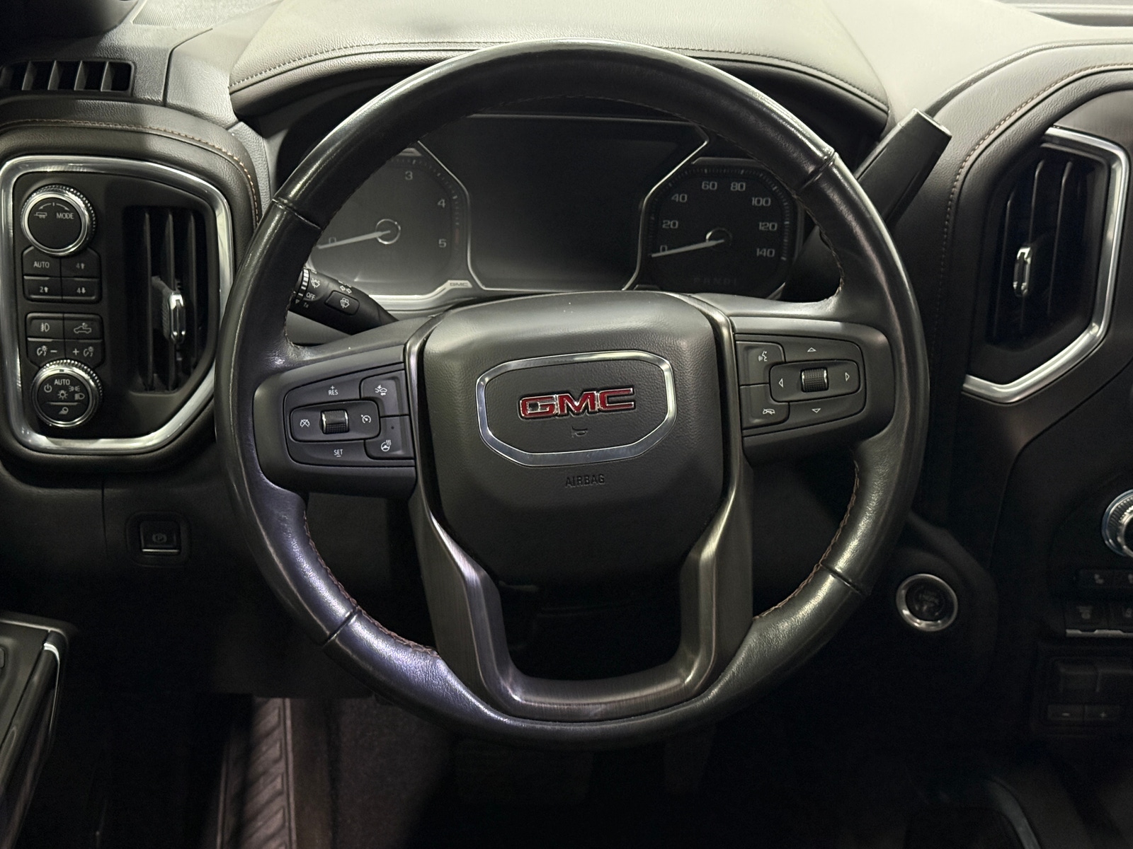 Thumbnail: 2022 GMC Sierra 2500 - 4